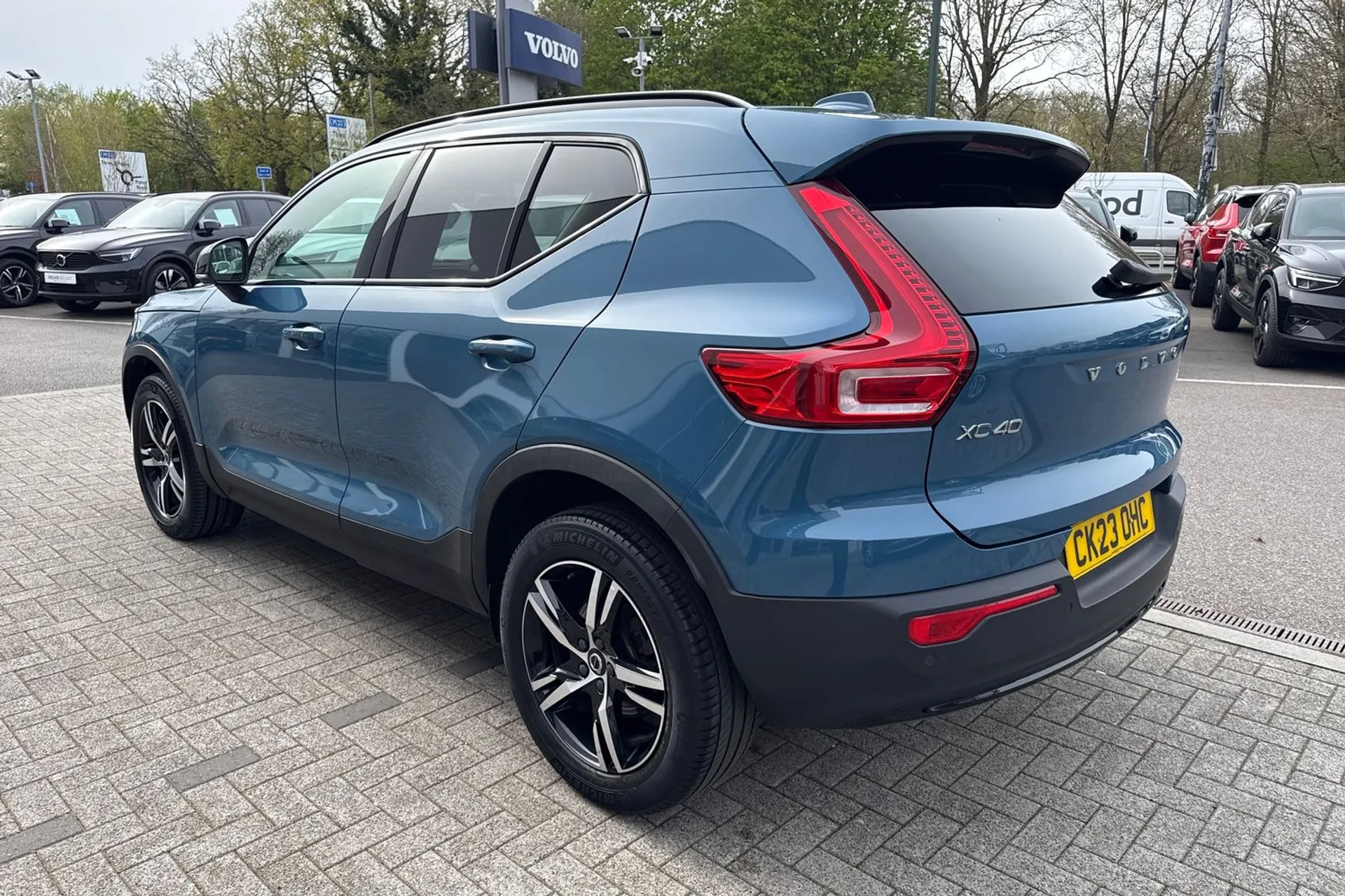 Volvo XC40 thumbnail image number 10