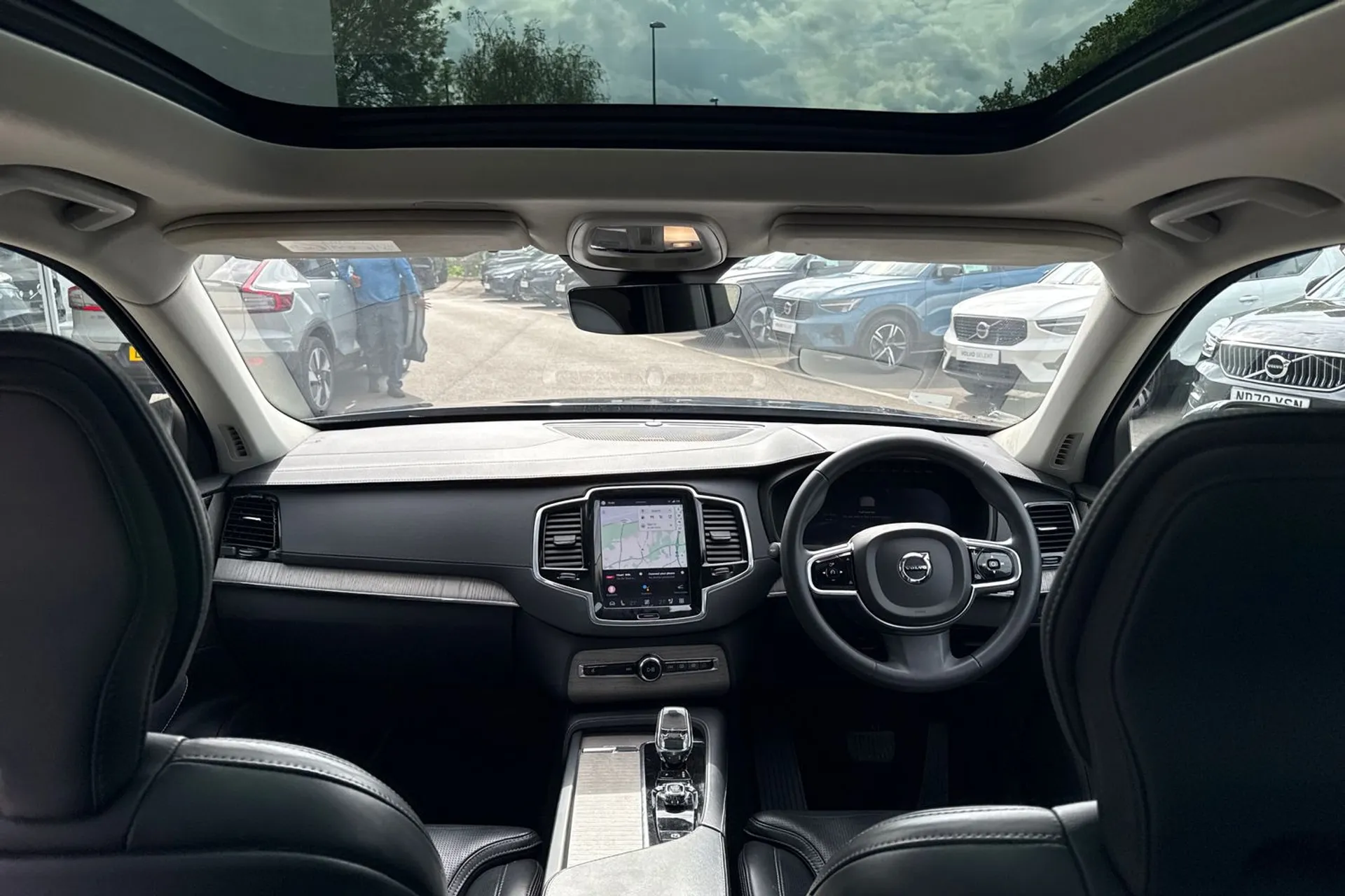 Volvo XC90 thumbnail image number 3