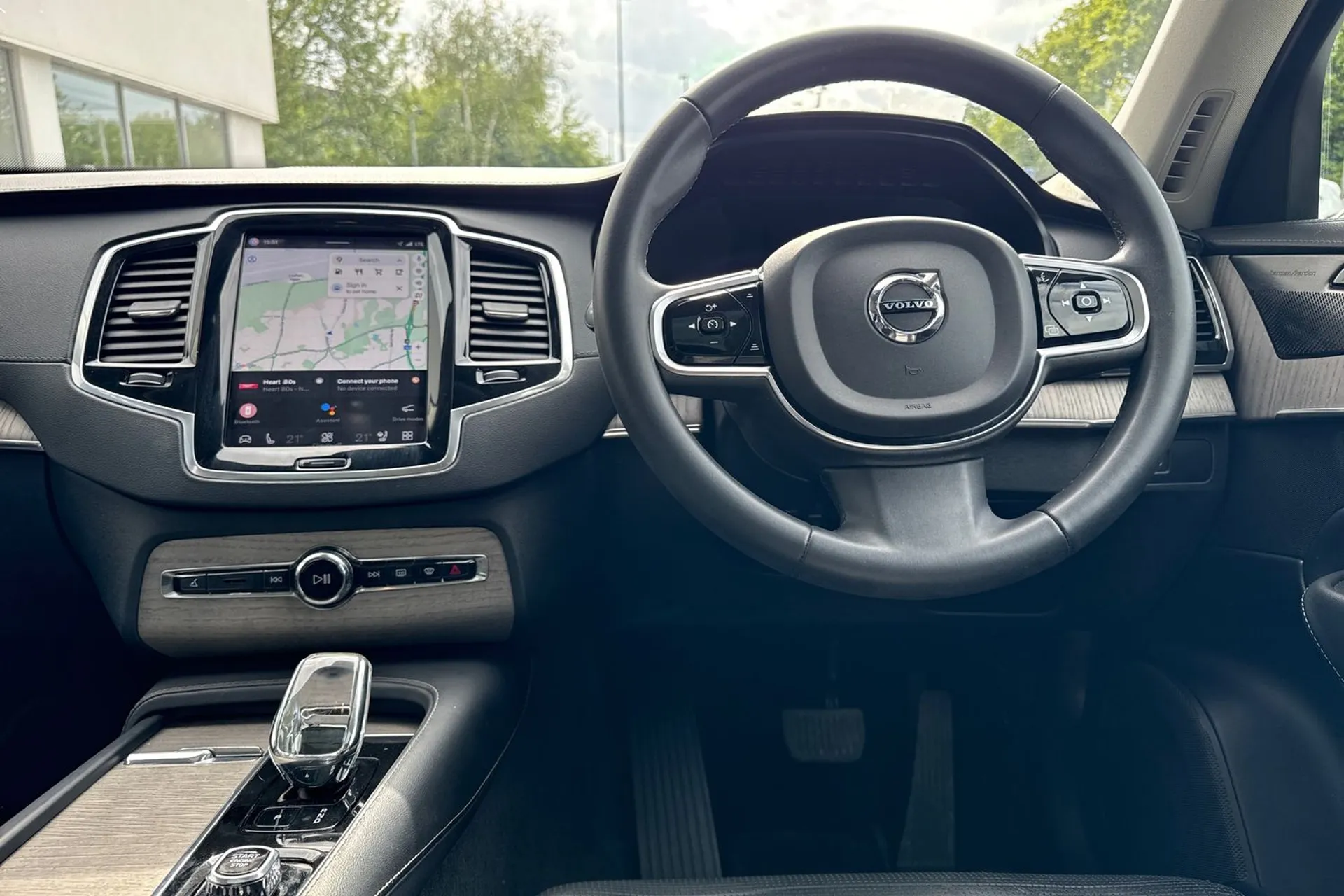 Volvo XC90 thumbnail image number 36