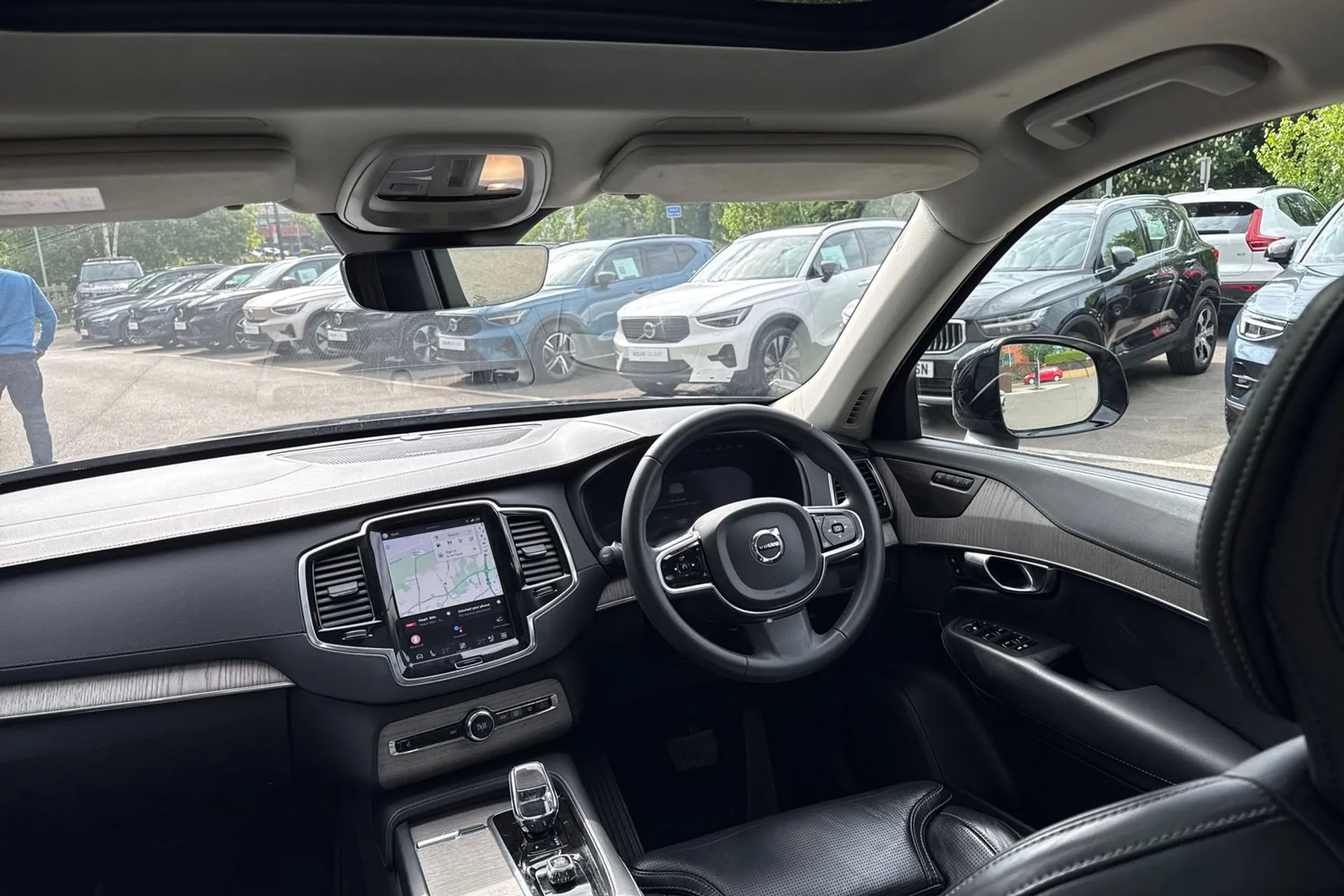 Volvo XC90 thumbnail image number 35
