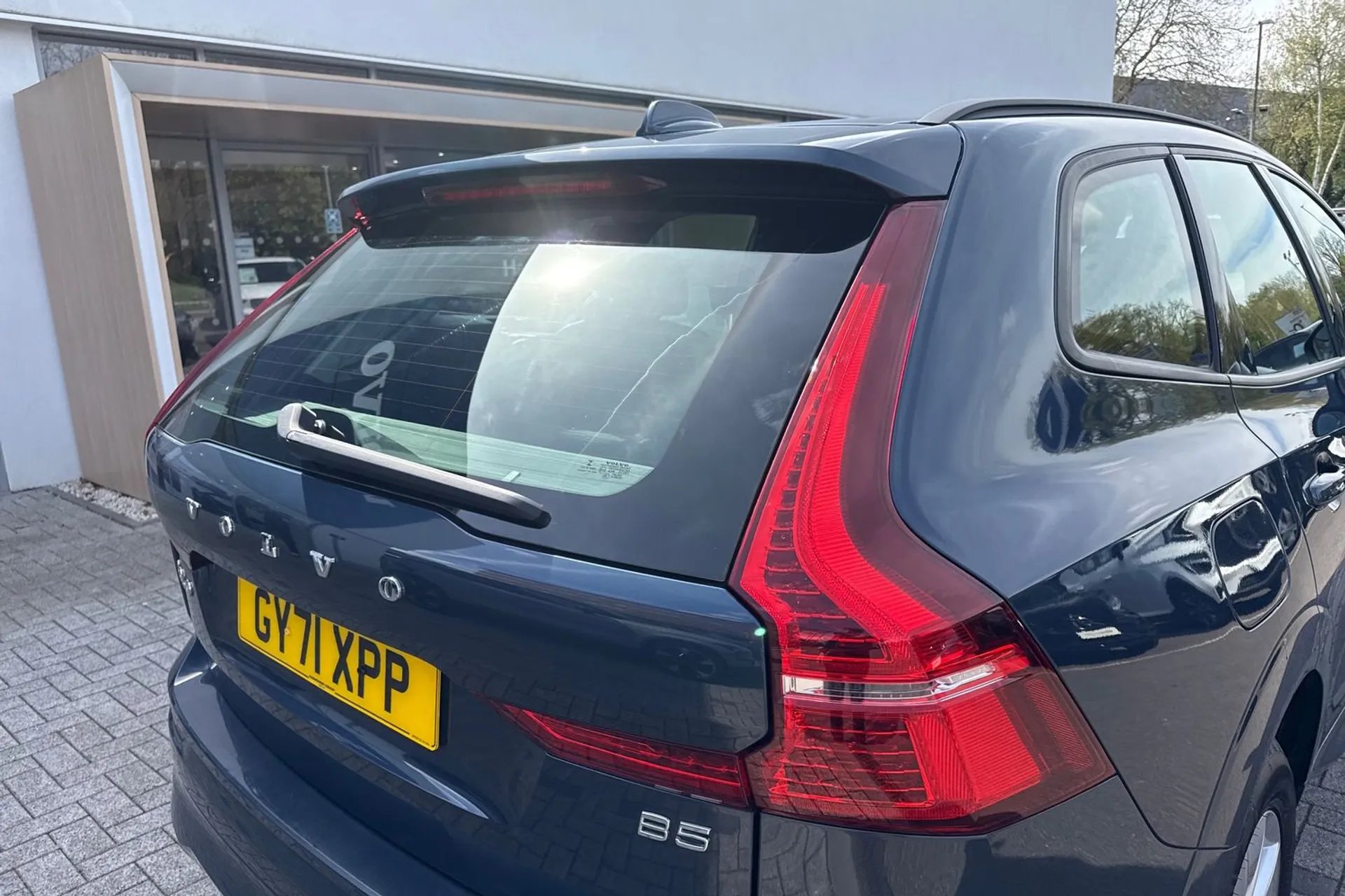 Volvo XC60 thumbnail image number 16