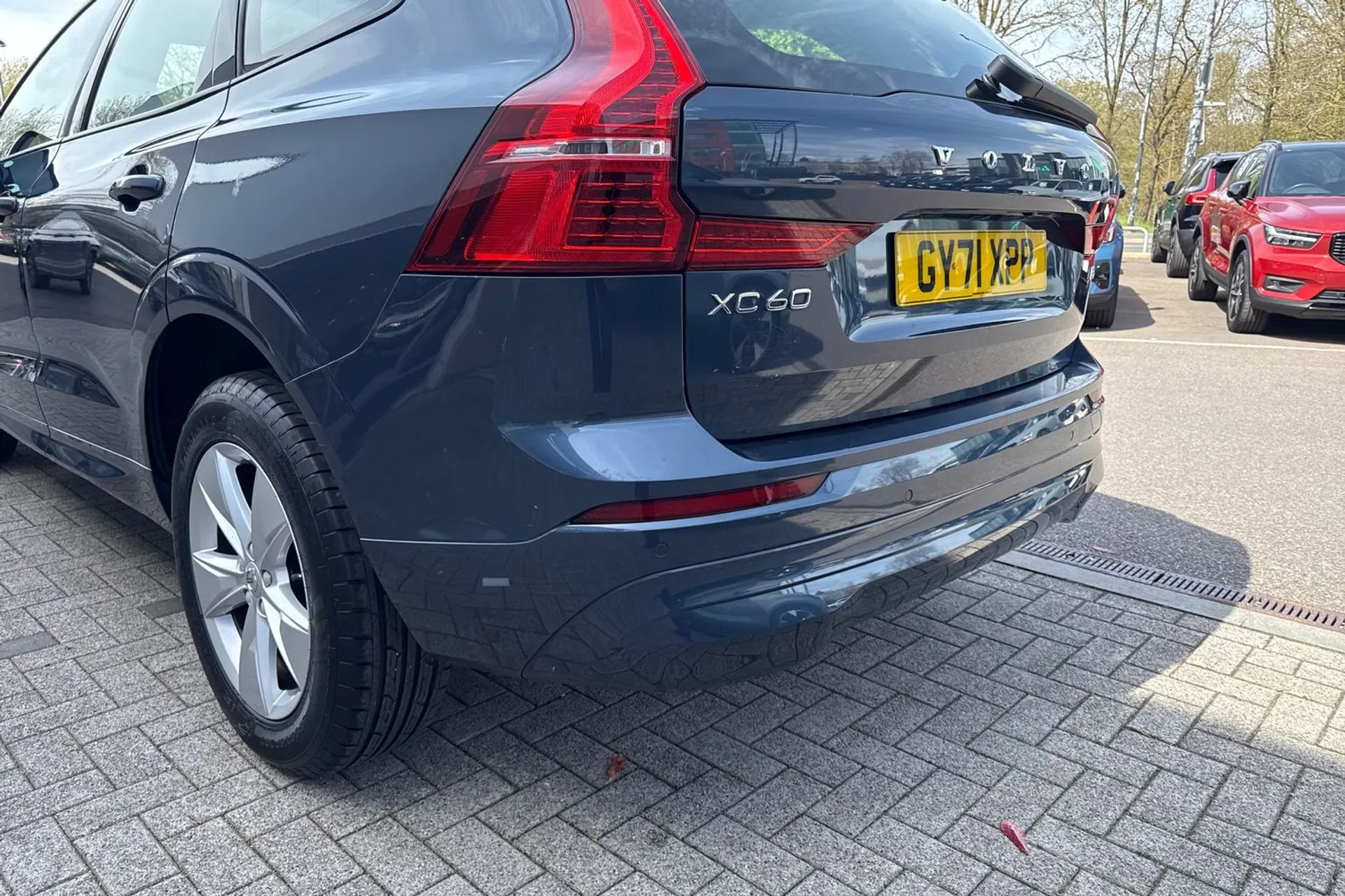 Volvo XC60 thumbnail image number 18