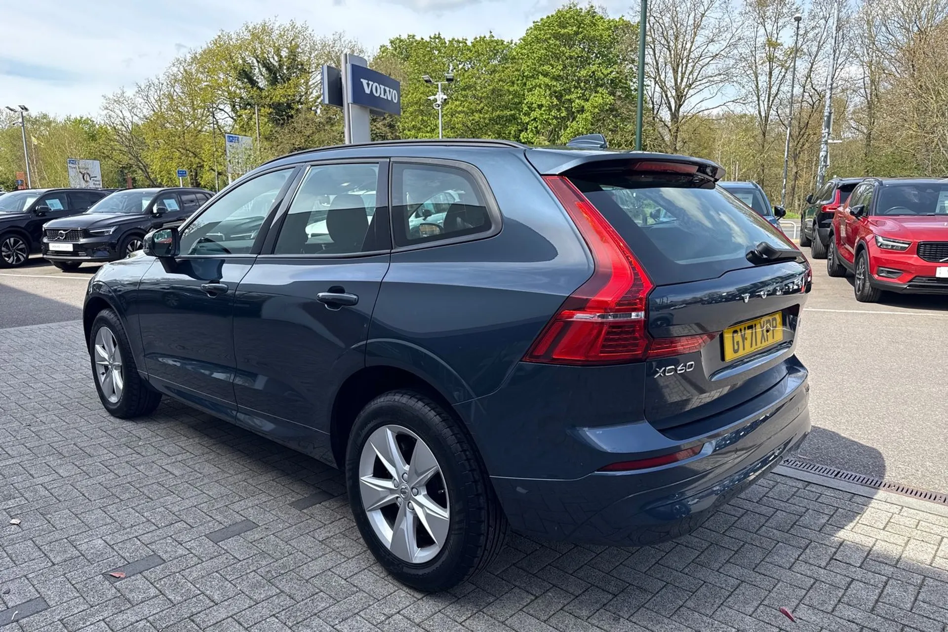 Volvo XC60 thumbnail image number 10