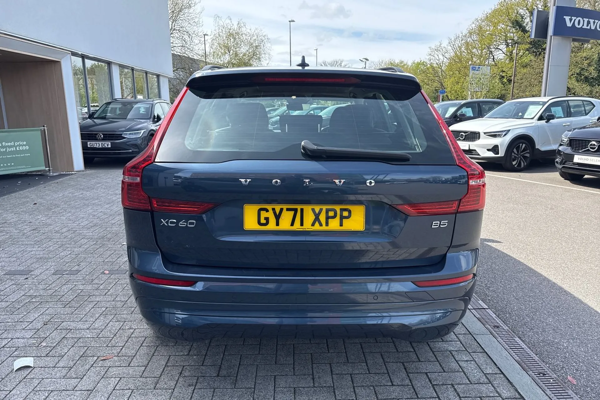 Volvo XC60 thumbnail image number 9