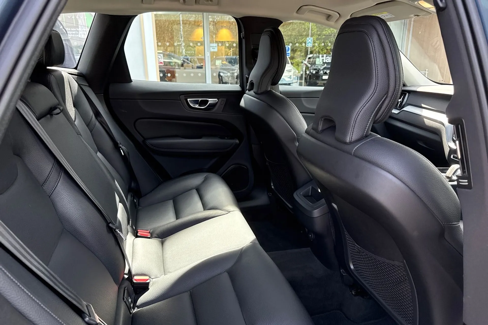 Volvo XC60 thumbnail image number 23