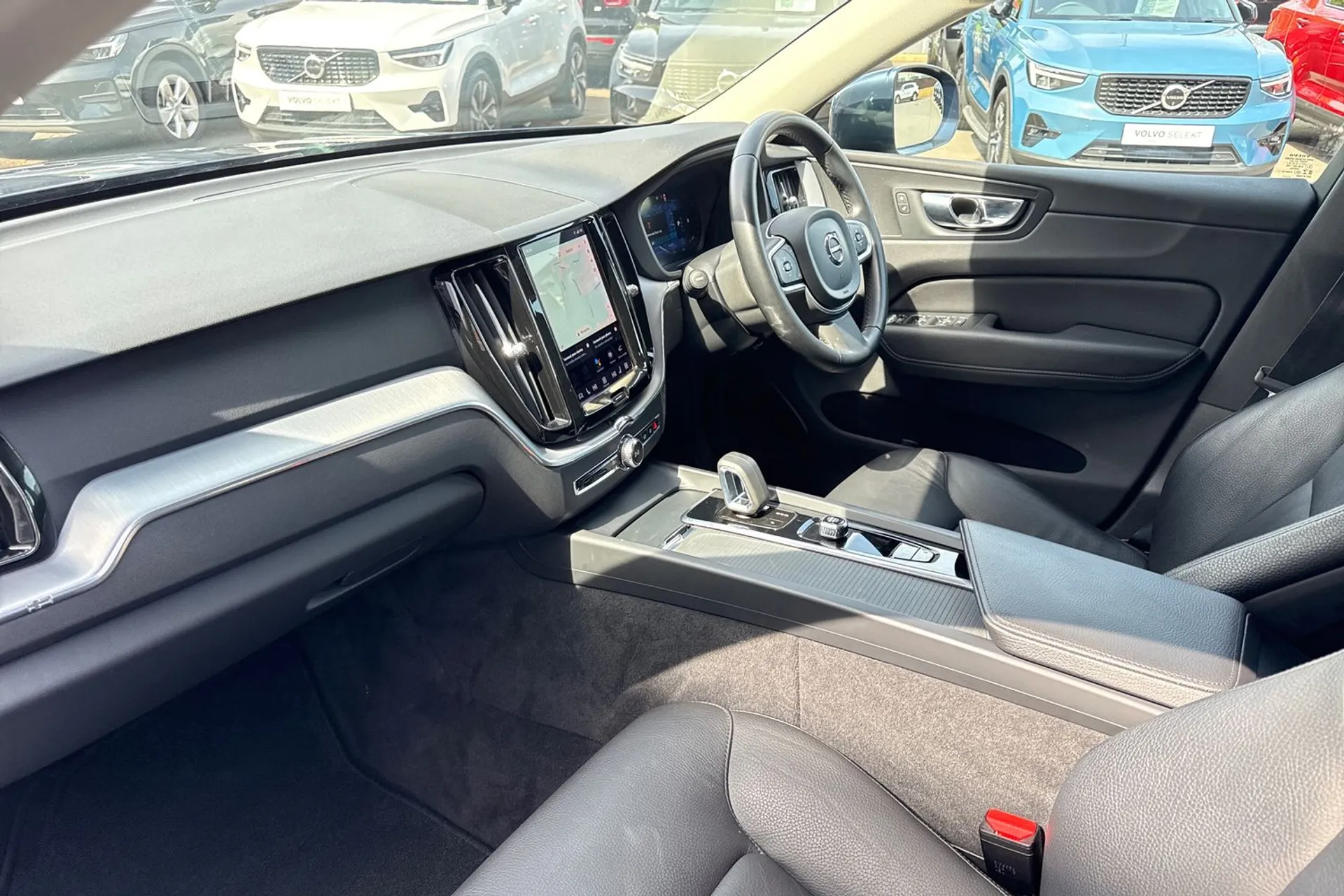 Volvo XC60 thumbnail image number 27