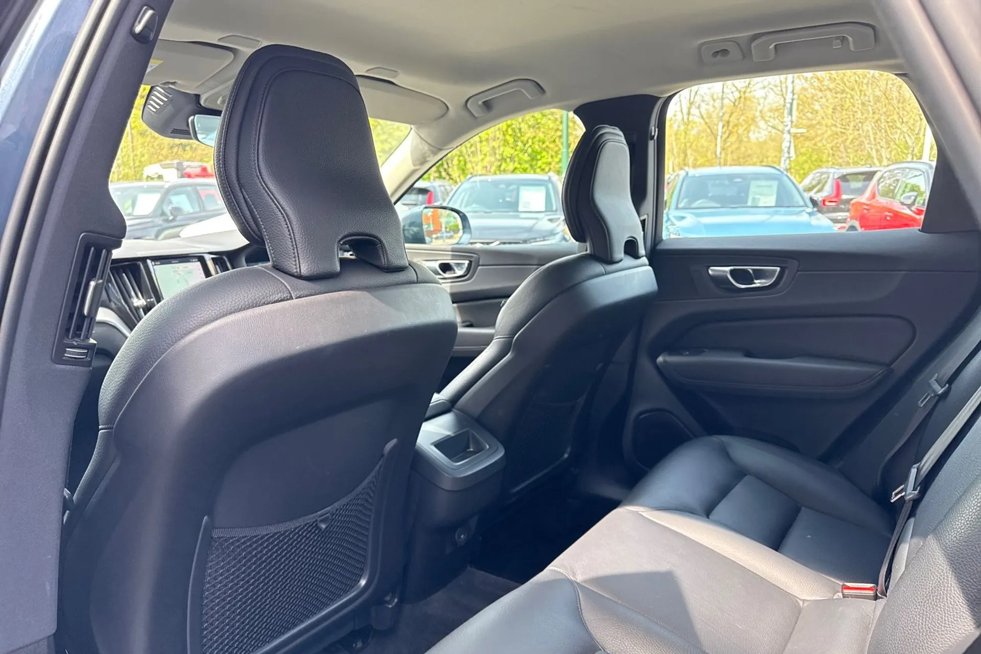 Volvo XC60 thumbnail image number 31