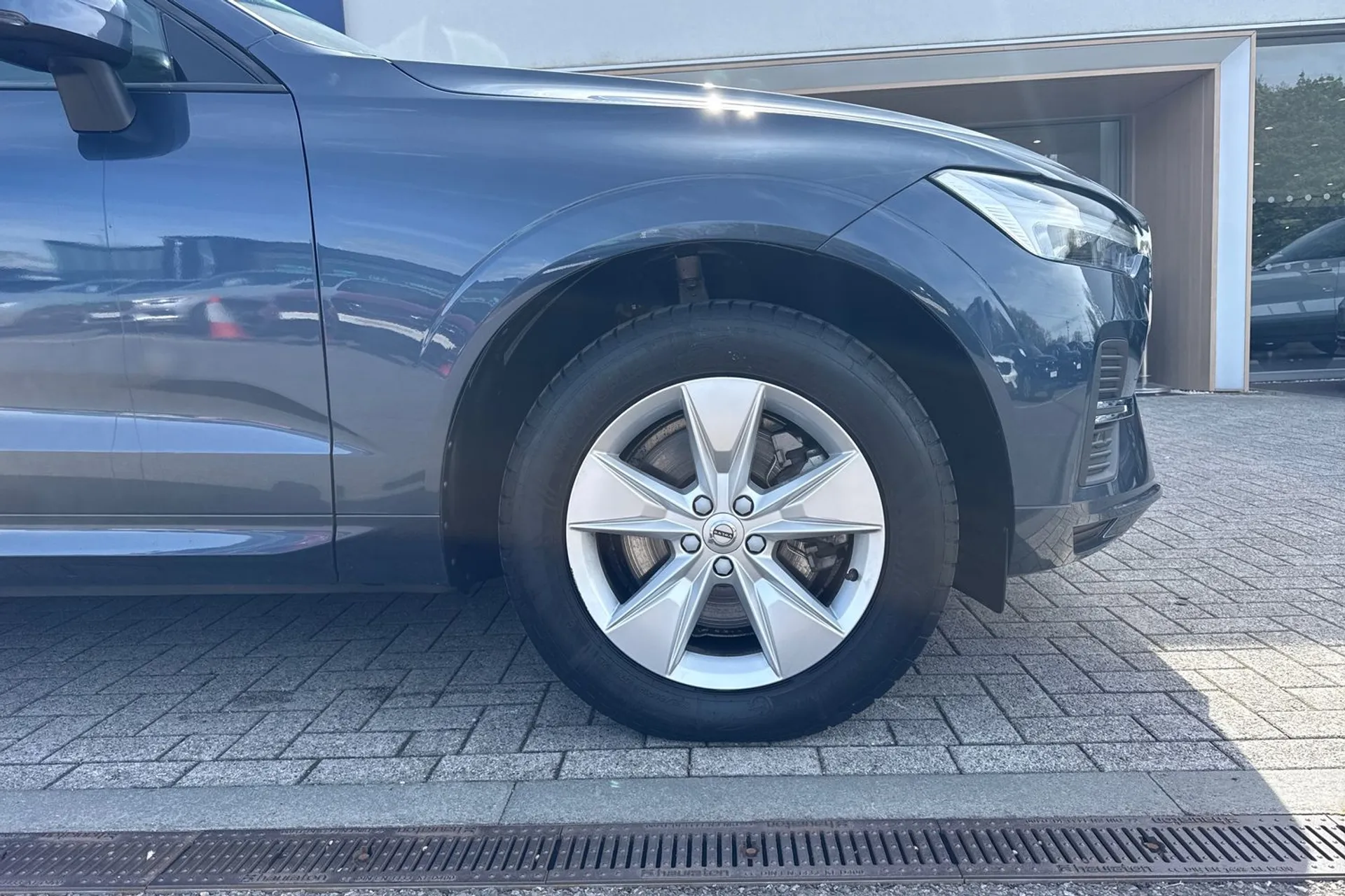 Volvo XC60 thumbnail image number 14