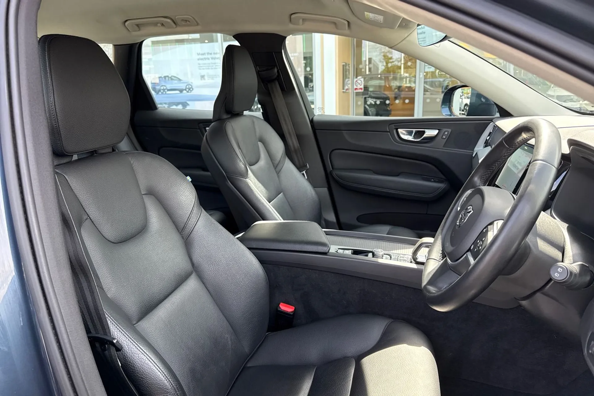 Volvo XC60 thumbnail image number 26