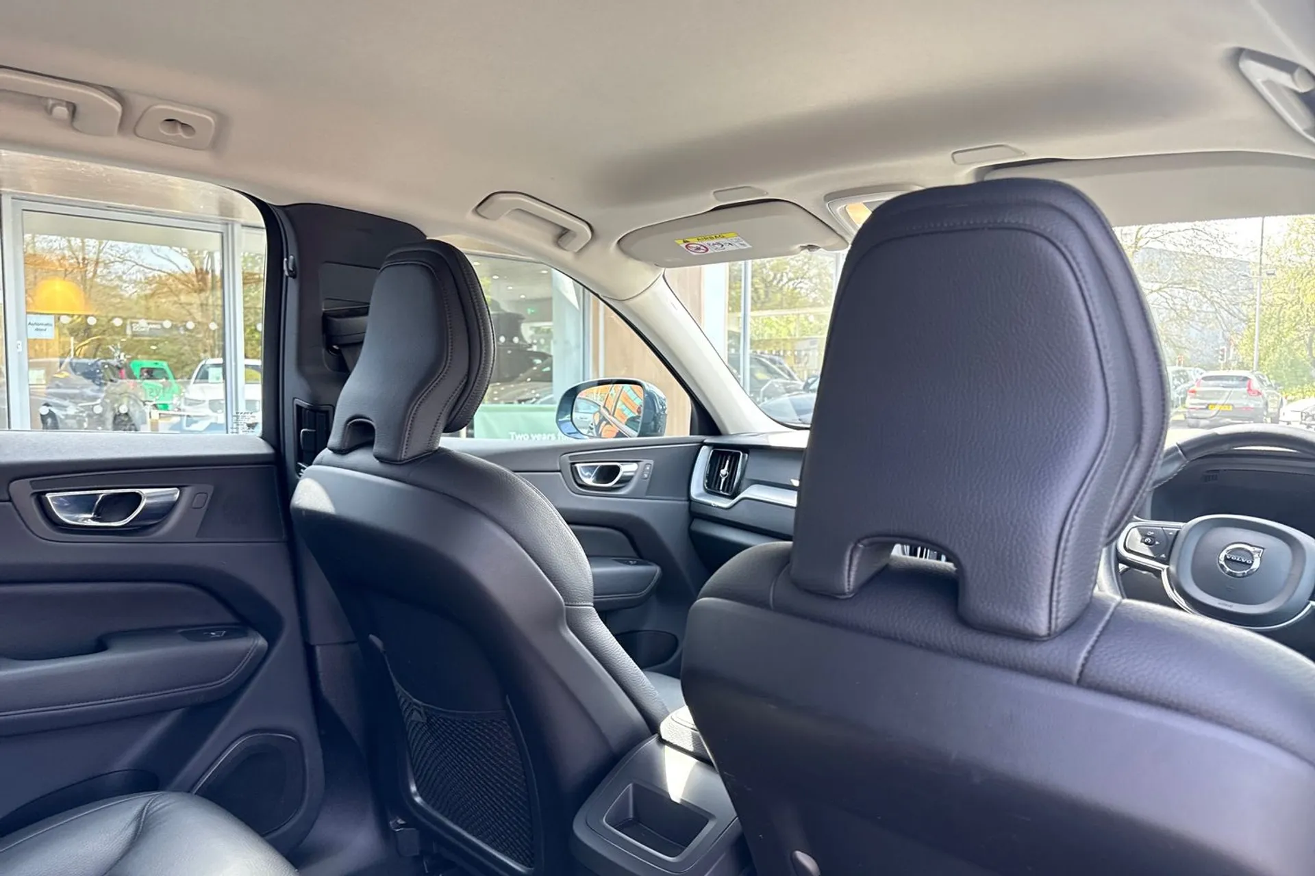 Volvo XC60 thumbnail image number 24