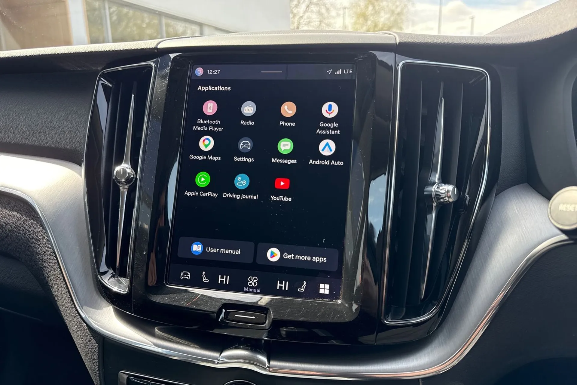 Volvo XC60 thumbnail image number 40