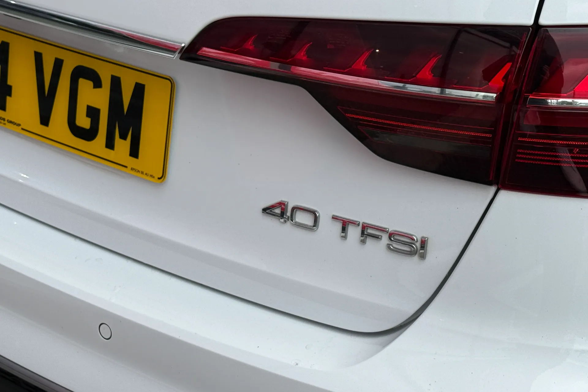 Audi A4 thumbnail image number 22