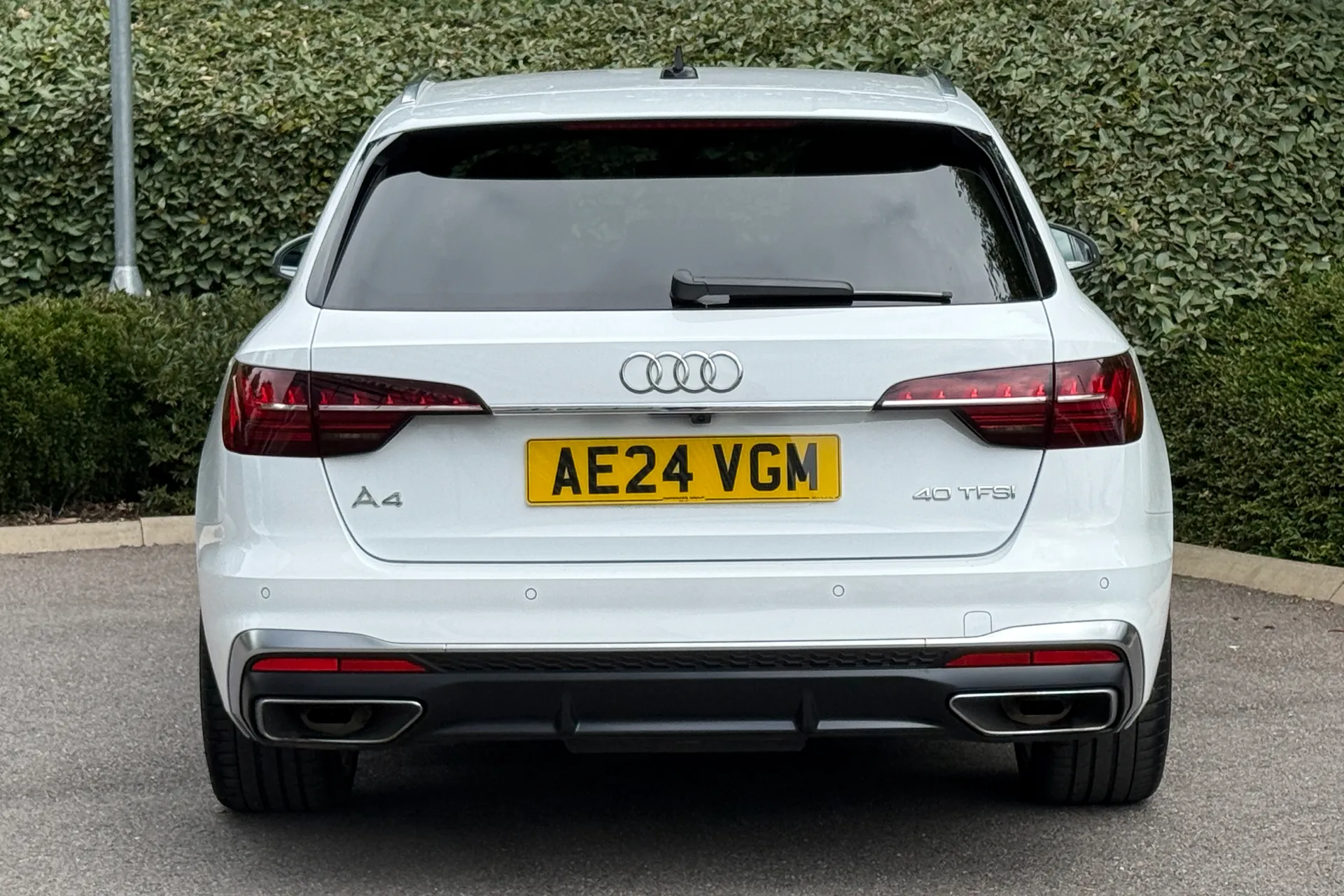 Audi A4 thumbnail image number 15