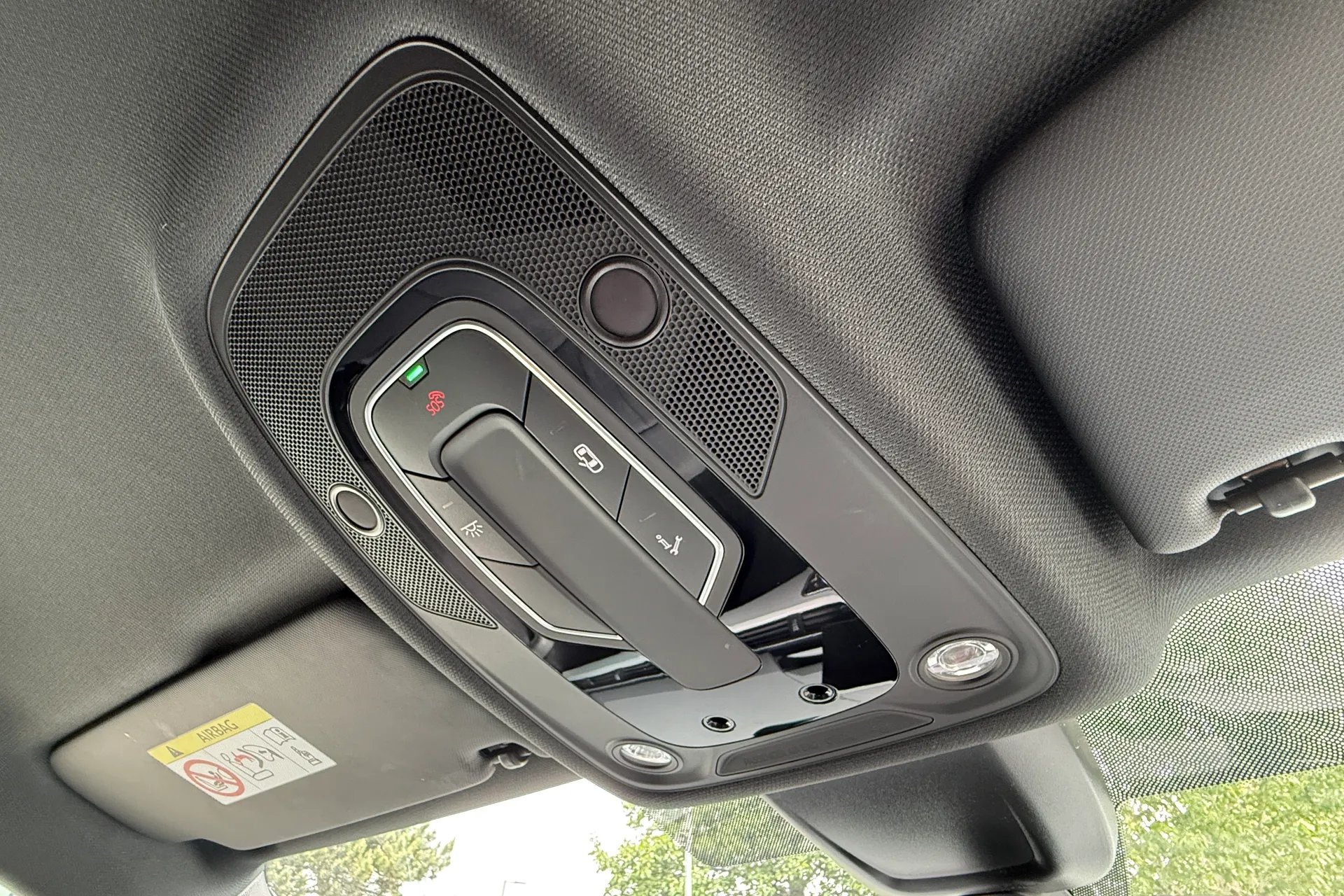 Audi A4 thumbnail image number 40