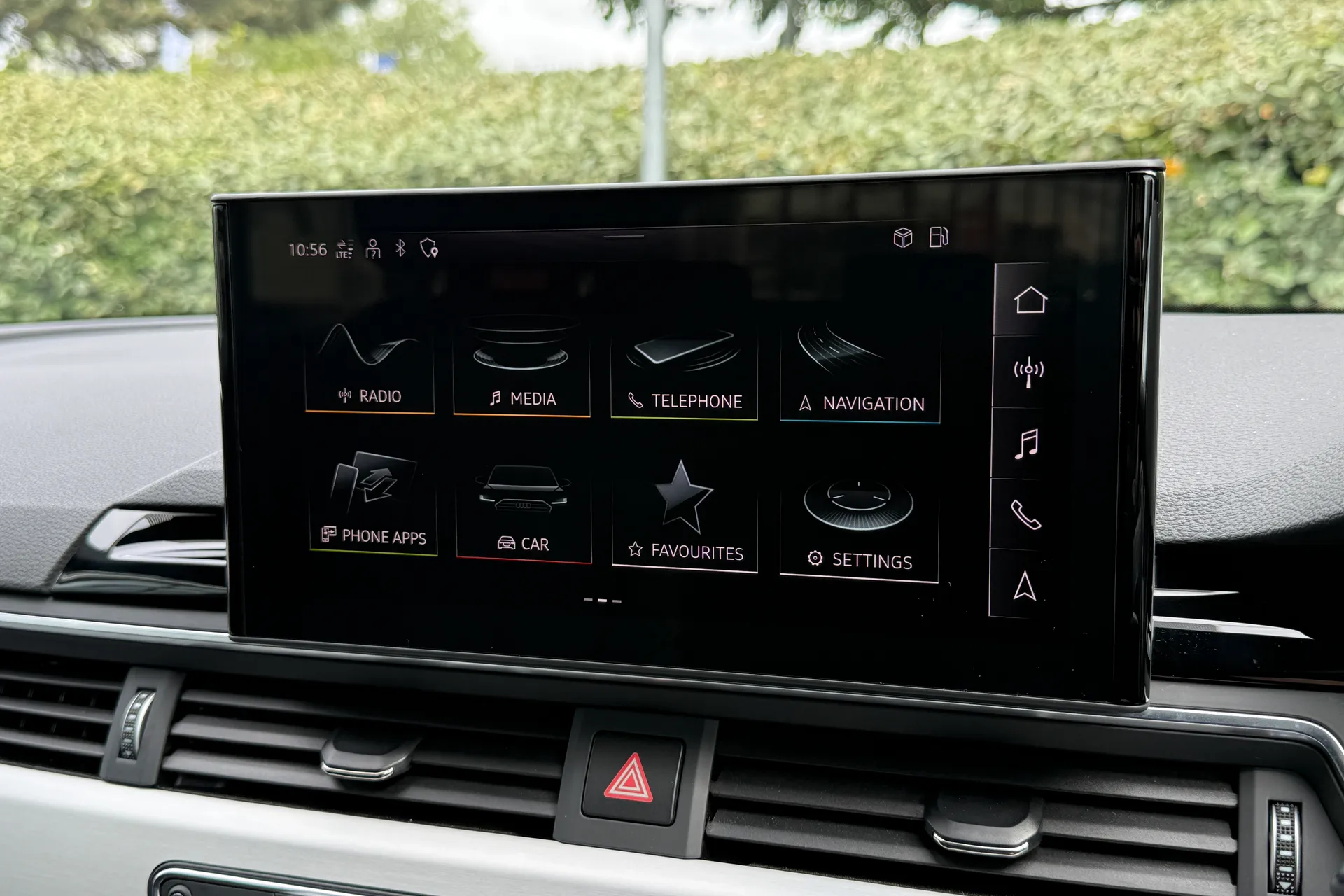 Audi A4 thumbnail image number 23