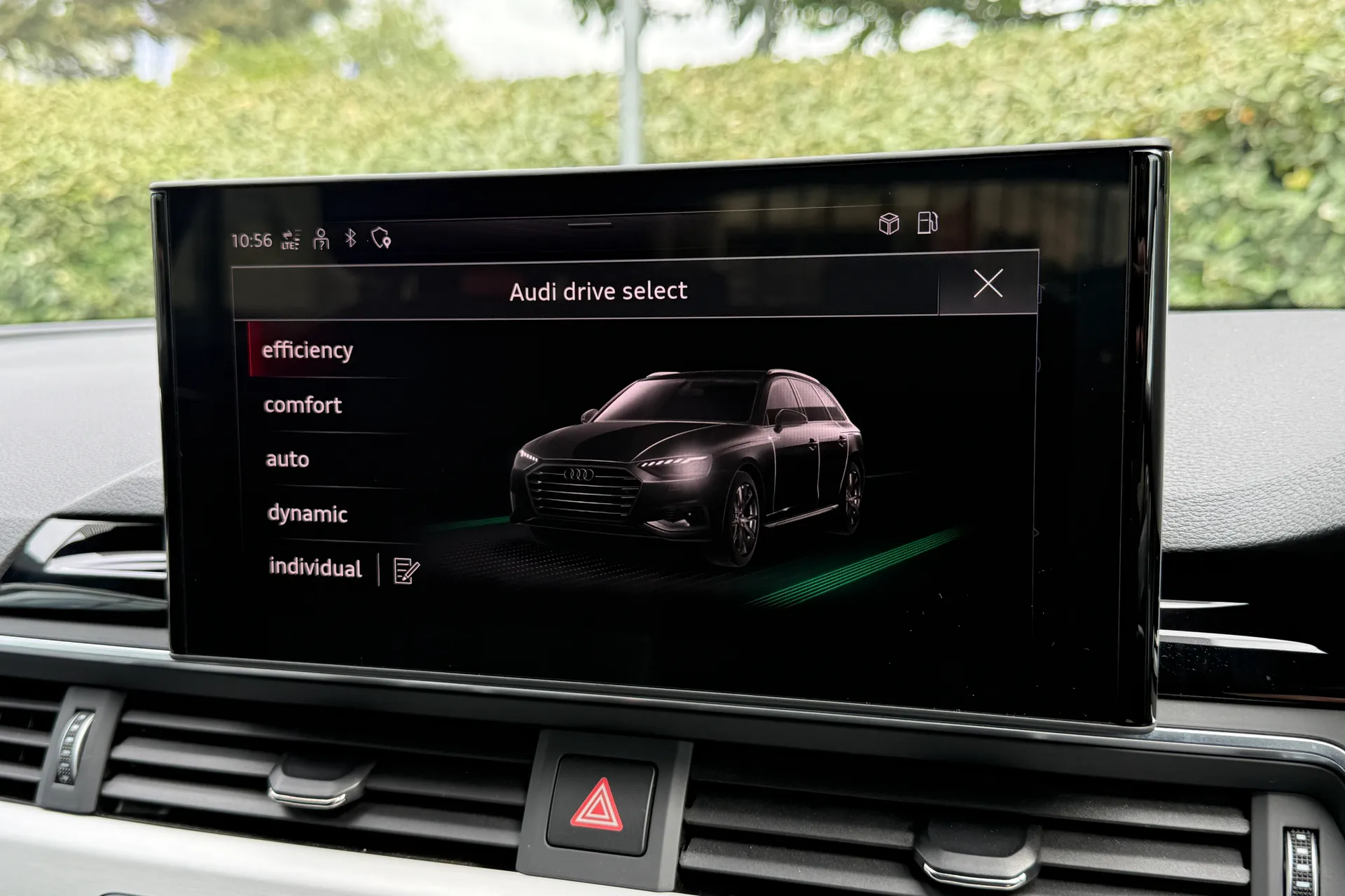 Audi A4 thumbnail image number 18