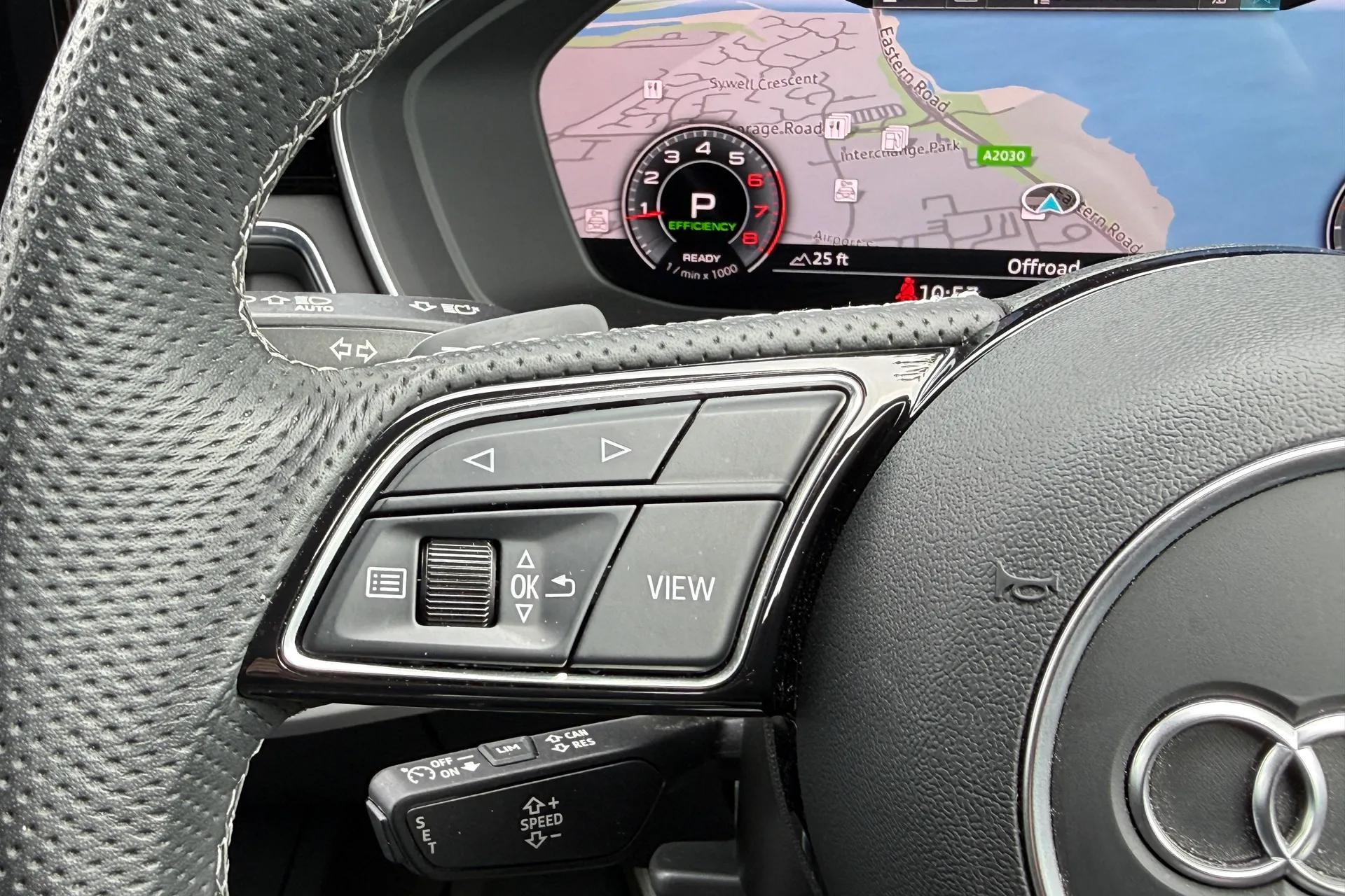 Audi A4 thumbnail image number 47