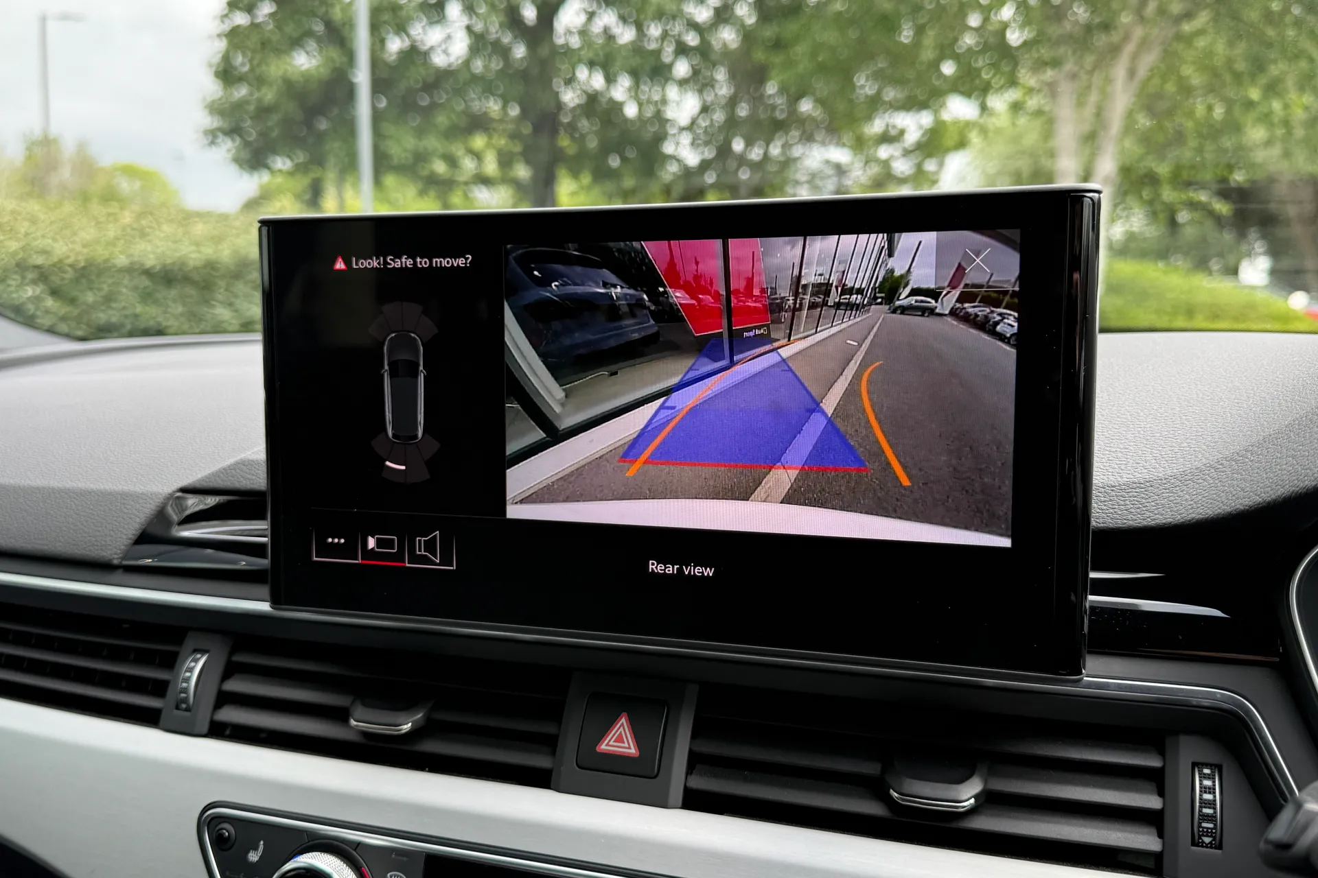 Audi A4 thumbnail image number 3