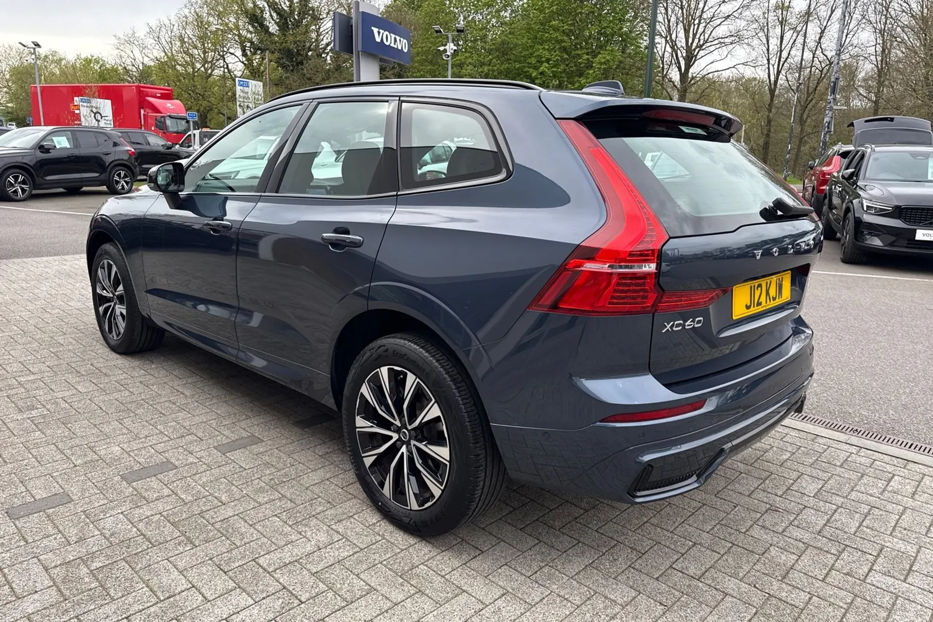 Volvo XC60 thumbnail image number 10