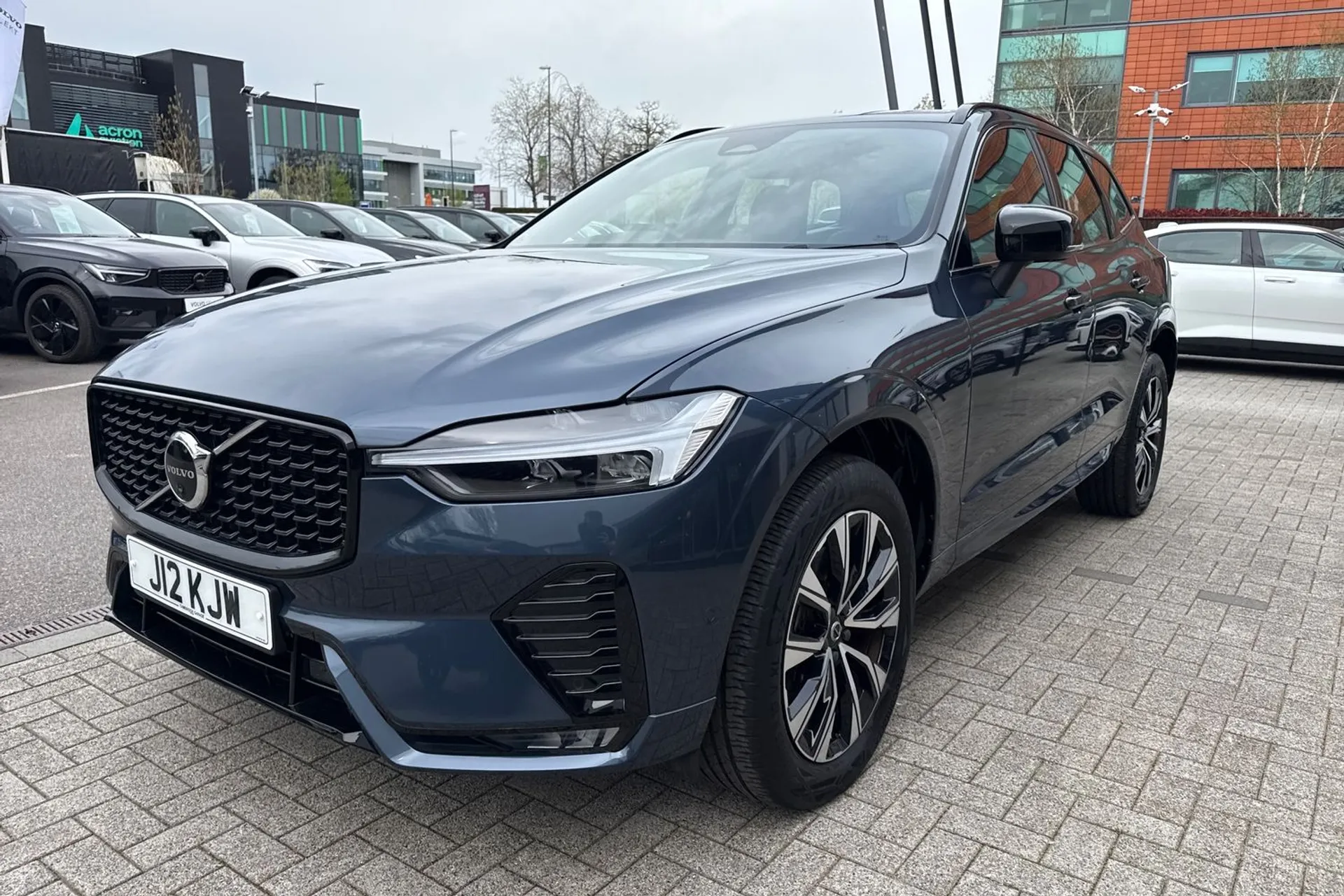 Volvo XC60 thumbnail image number 12