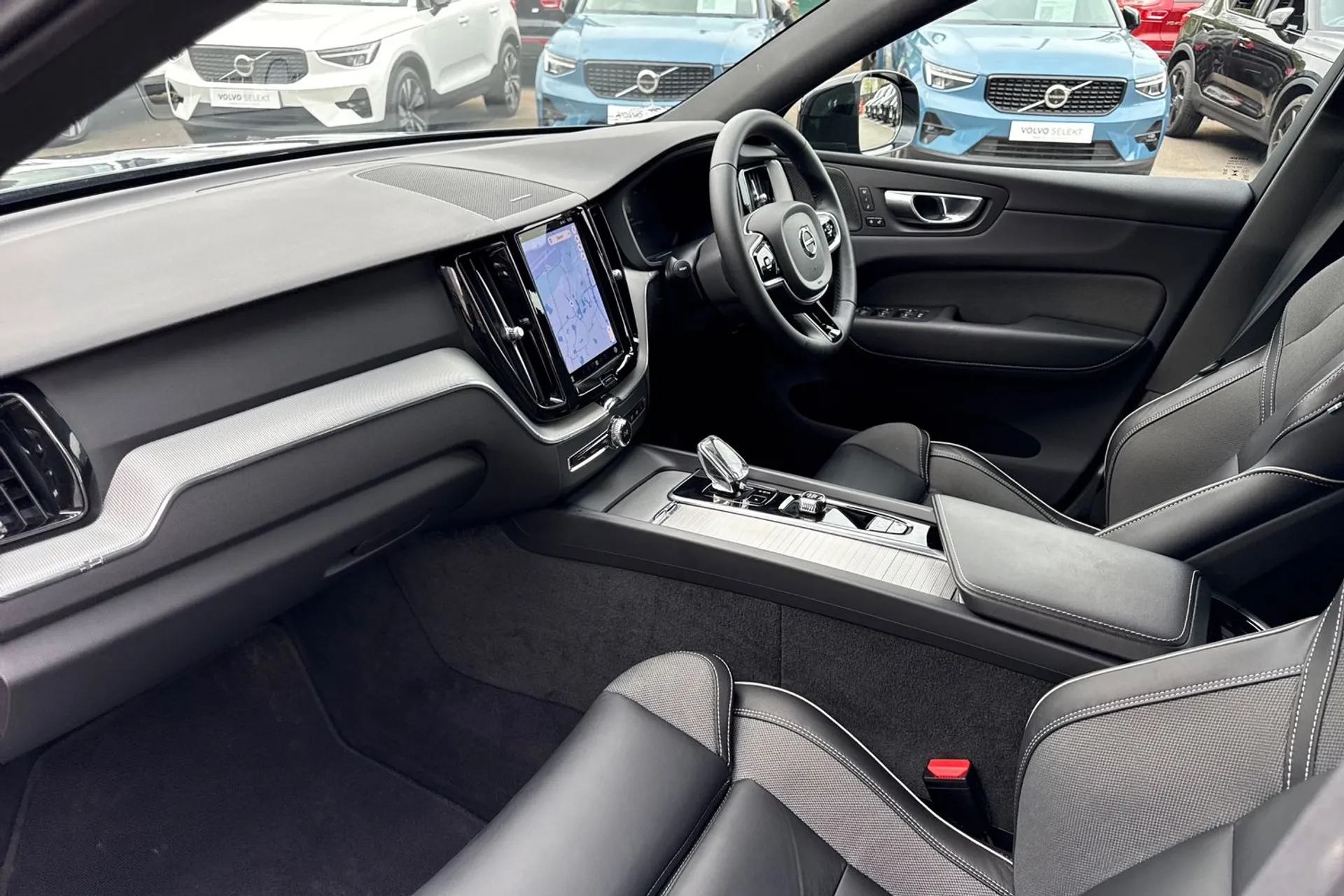 Volvo XC60 thumbnail image number 27