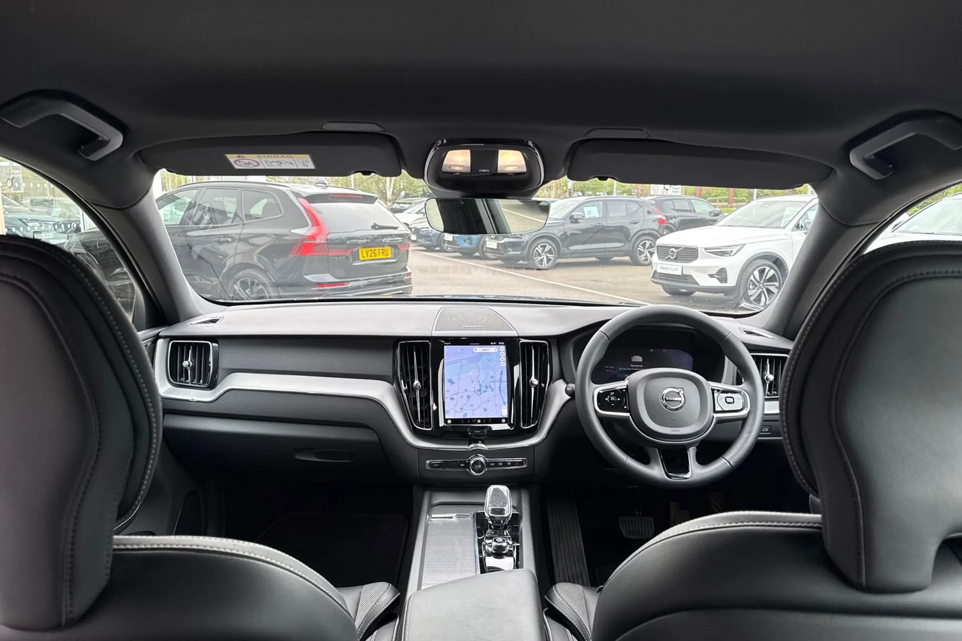 Volvo XC60 thumbnail image number 3