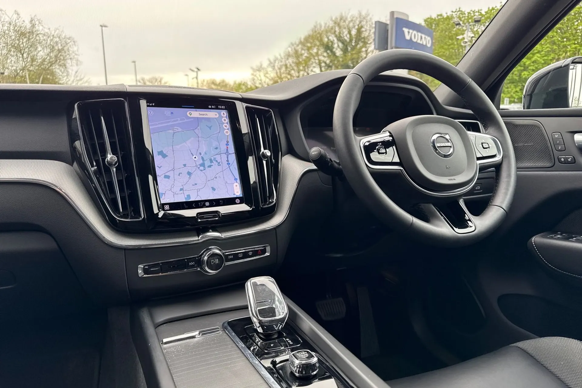 Volvo XC60 thumbnail image number 35