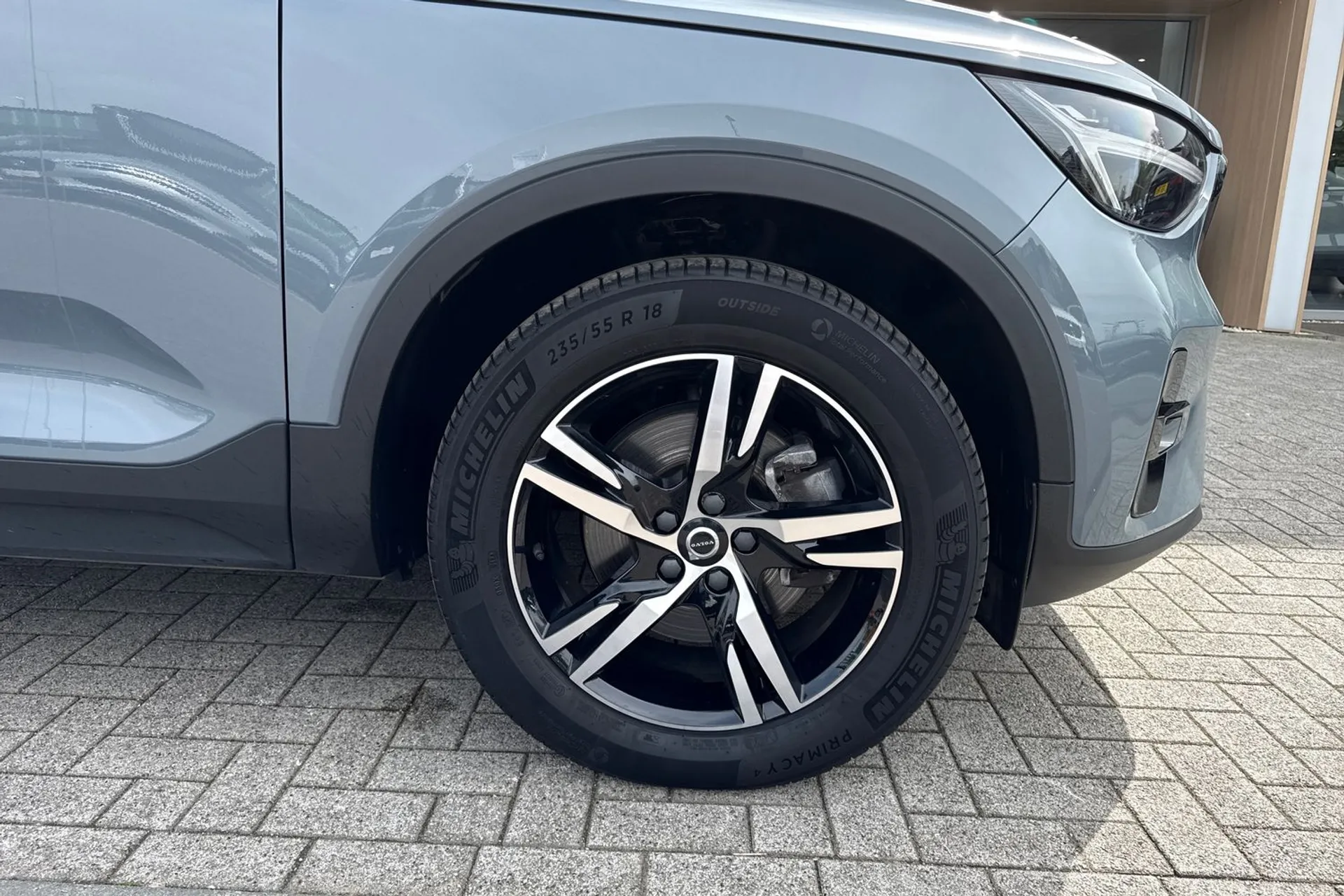 Volvo XC40 thumbnail image number 14