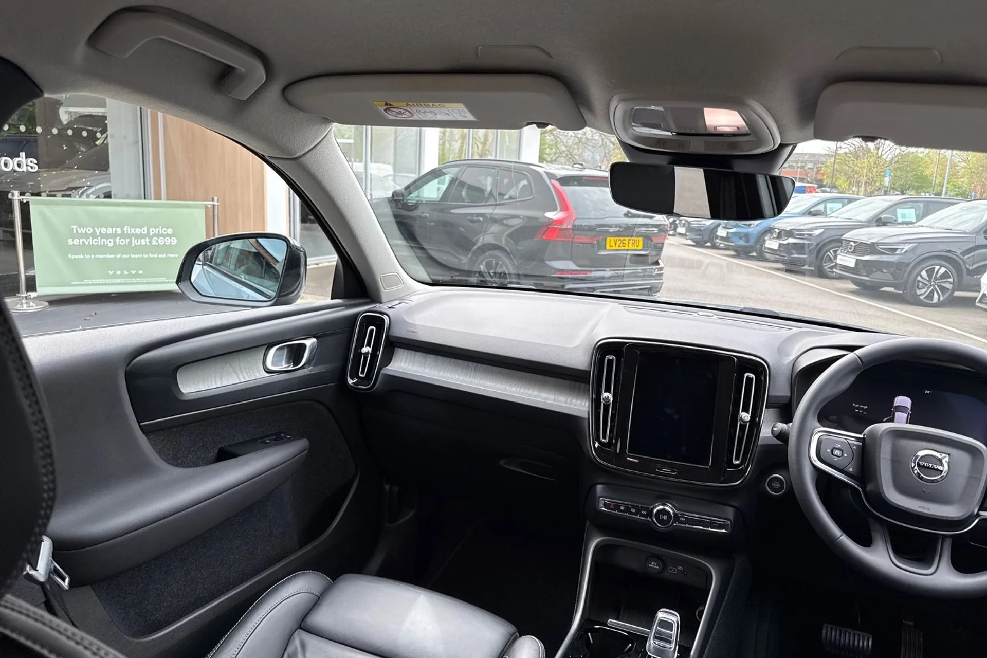 Volvo XC40 thumbnail image number 32