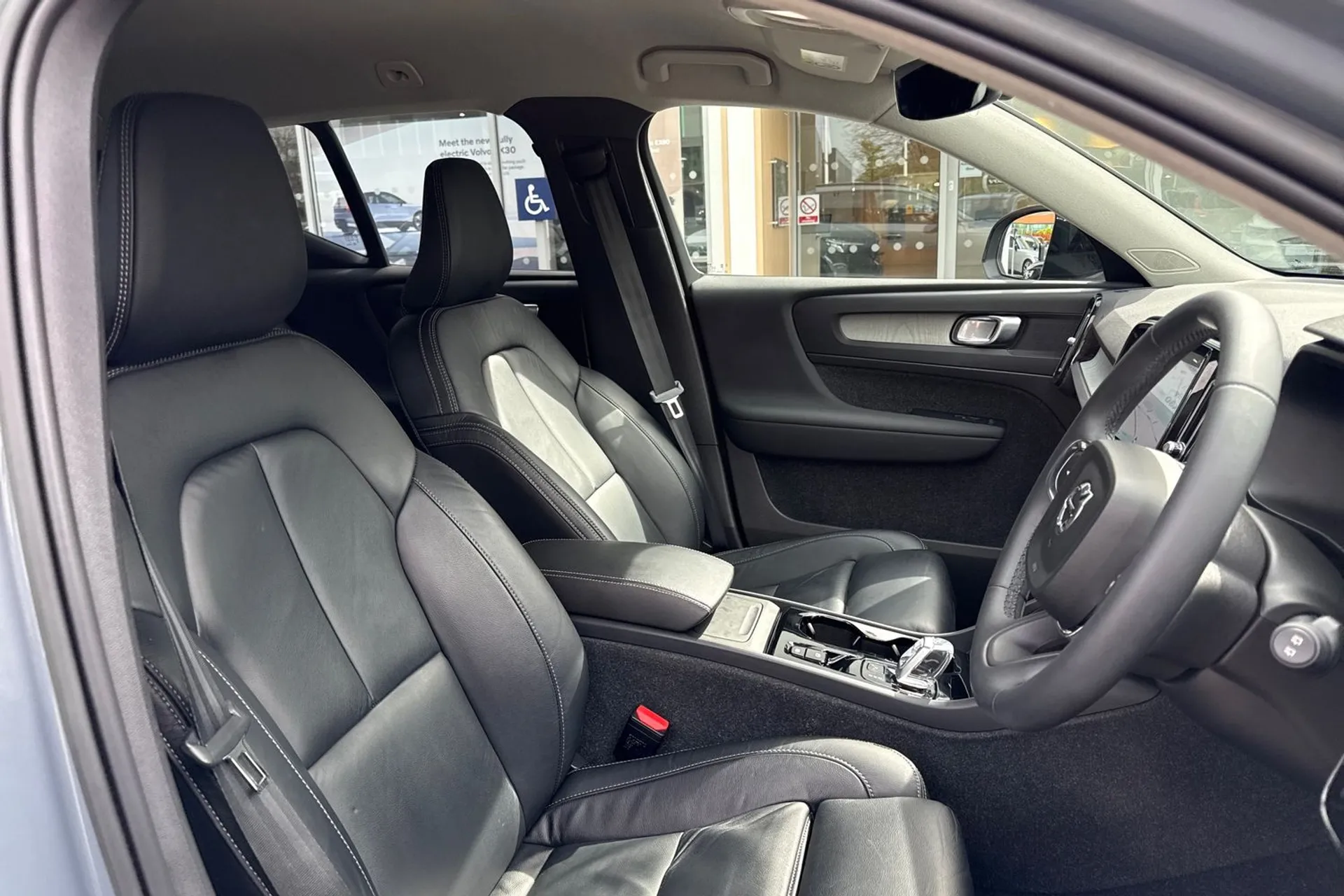 Volvo XC40 thumbnail image number 26