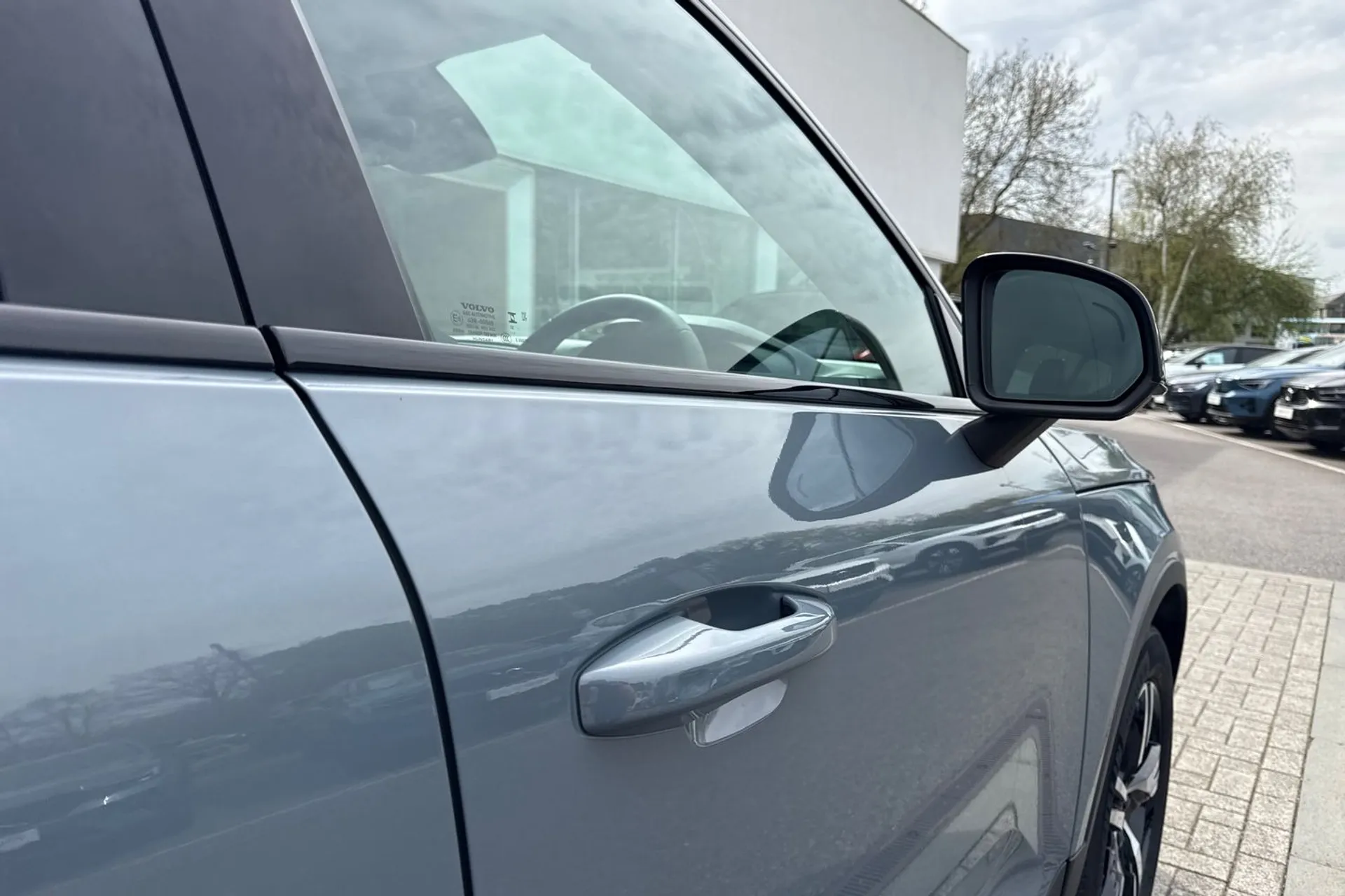 Volvo XC40 thumbnail image number 17