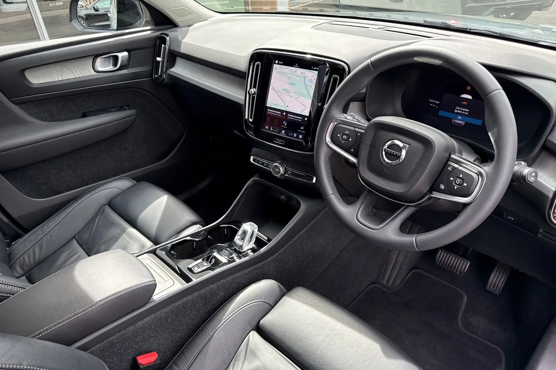 Volvo XC40 thumbnail image number 6