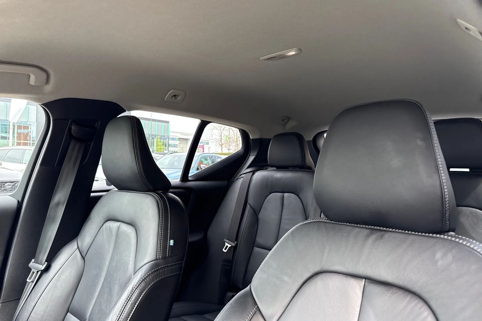 Volvo XC40 thumbnail image number 29