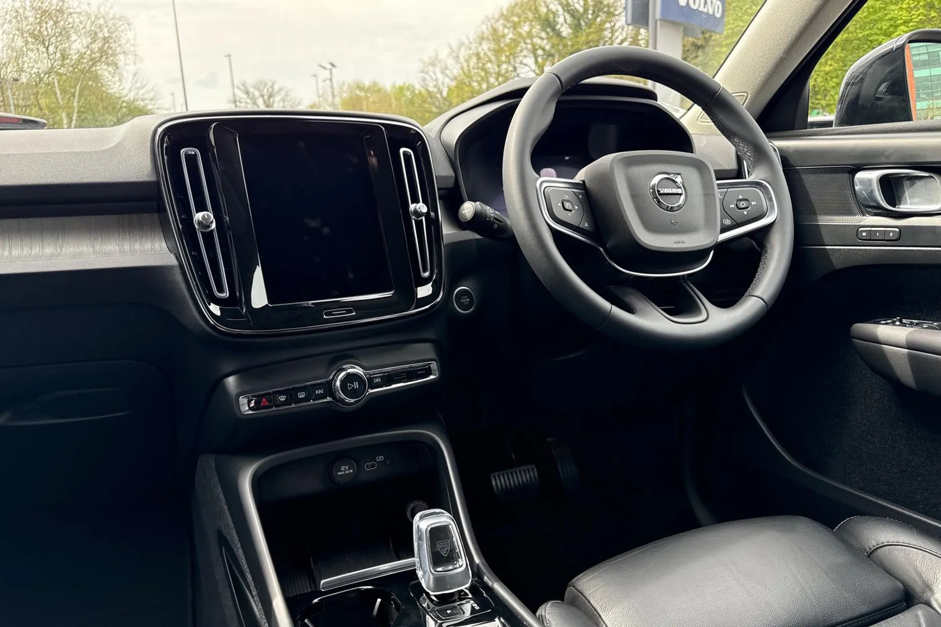 Volvo XC40 thumbnail image number 35