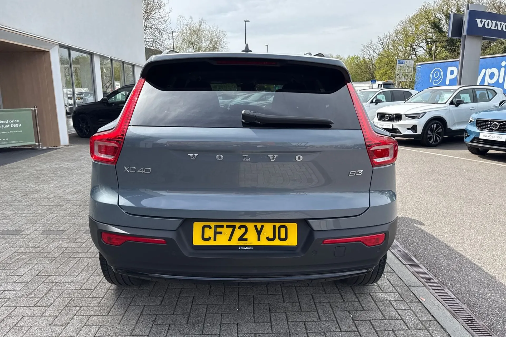 Volvo XC40 thumbnail image number 9