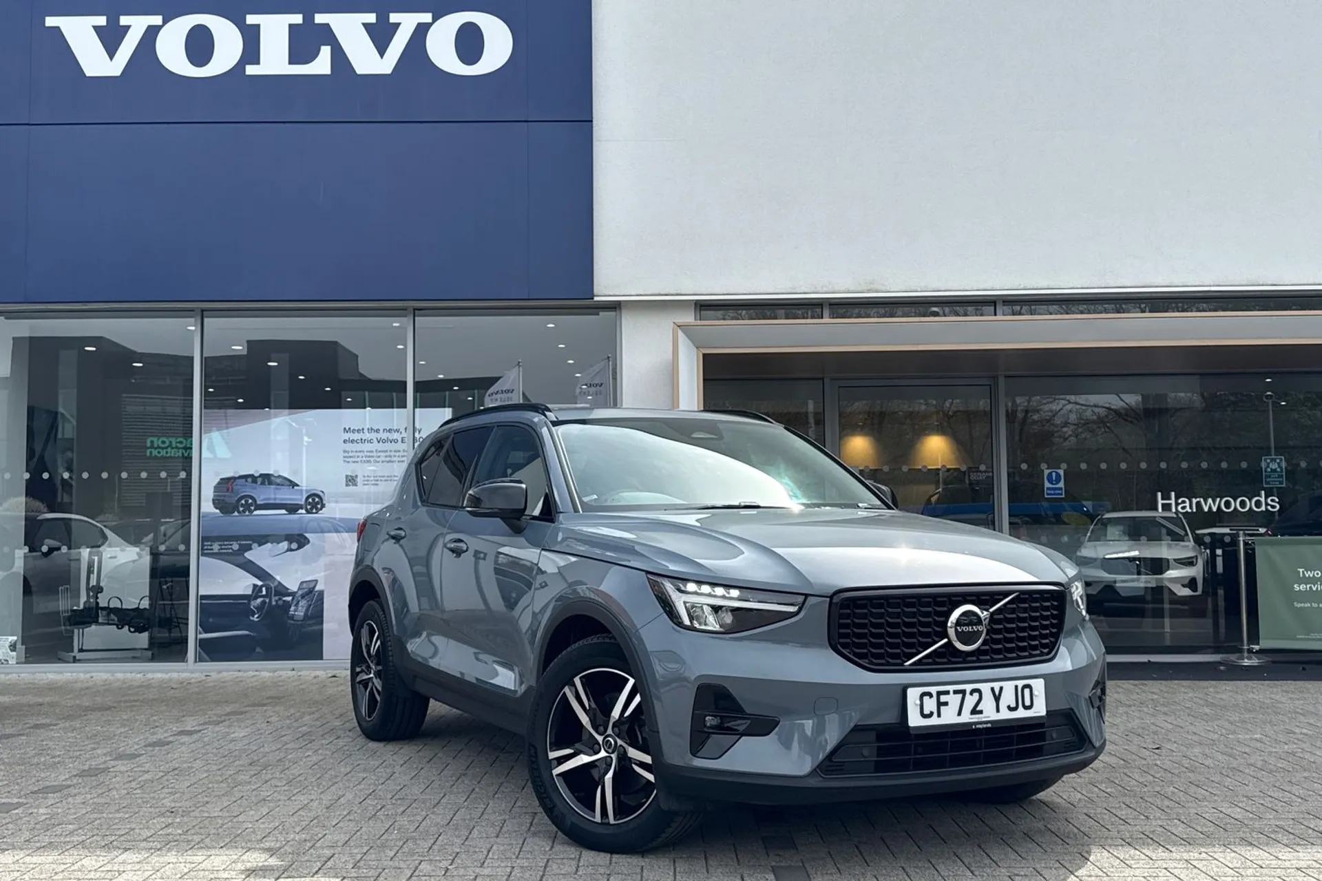 Volvo XC40 focused image
