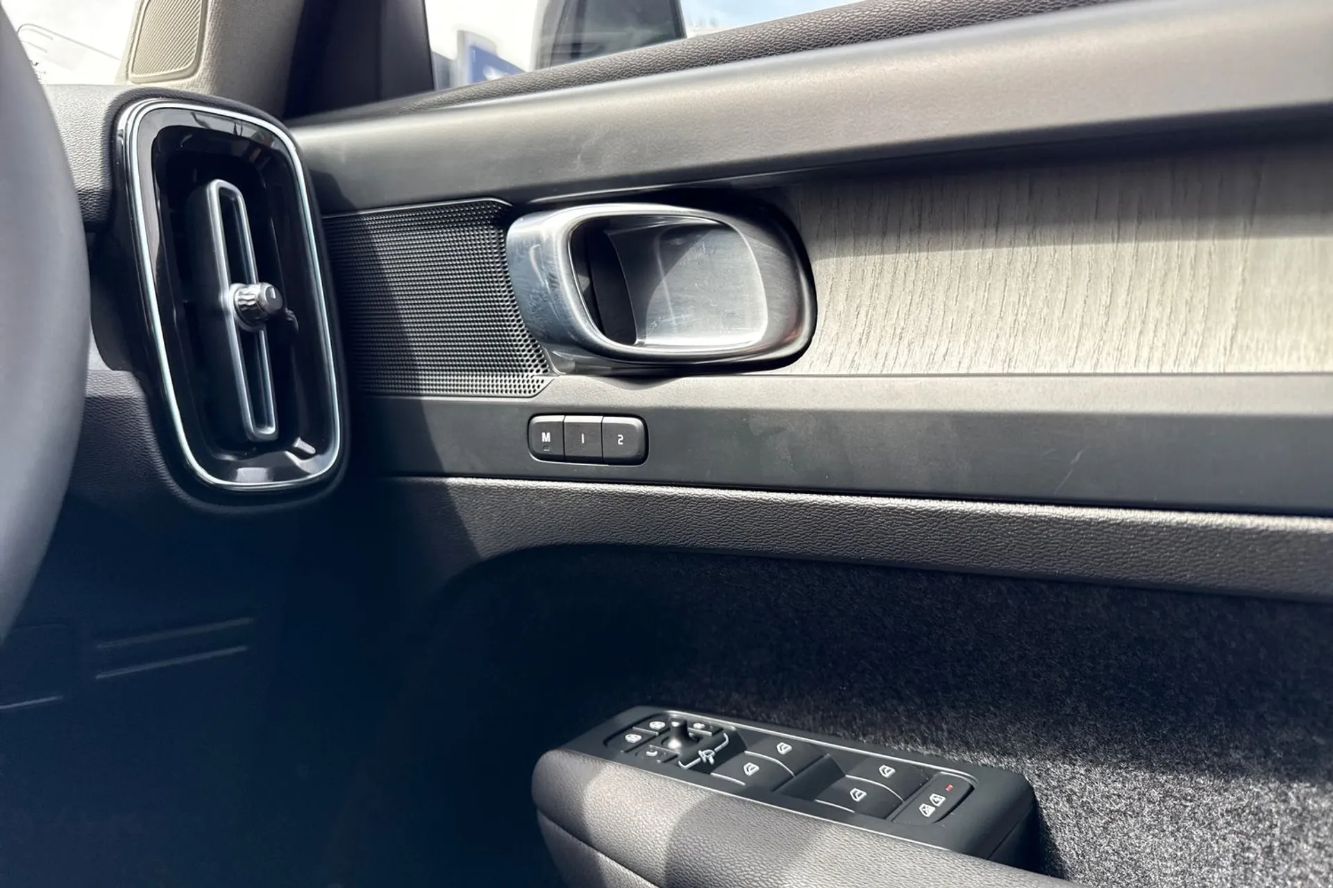 Volvo XC40 thumbnail image number 41