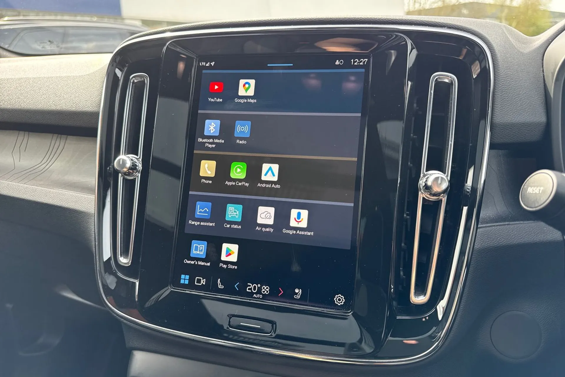 Volvo EX40 thumbnail image number 41