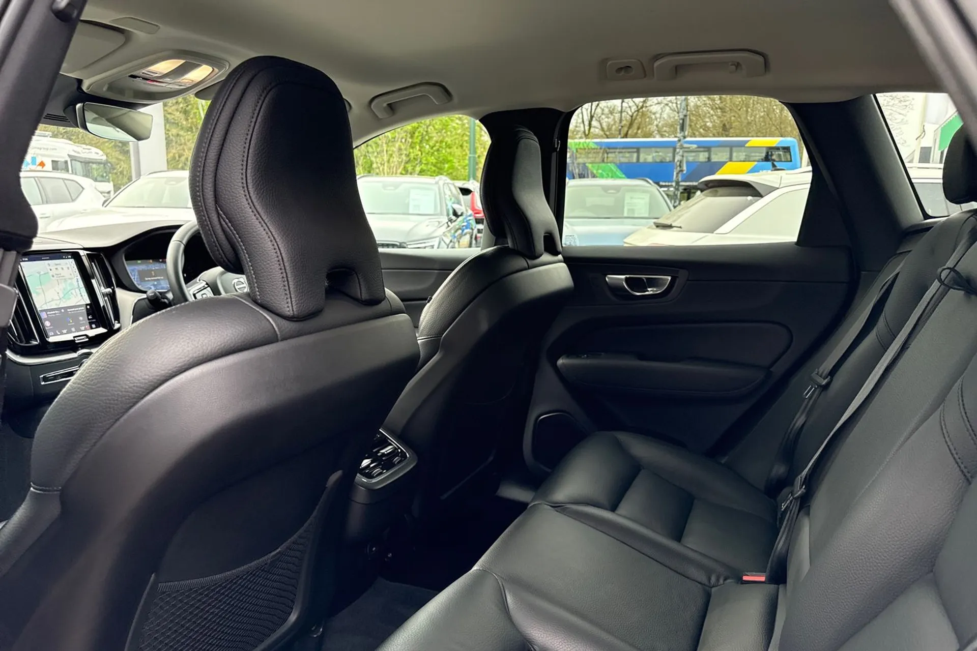 Volvo XC60 thumbnail image number 31