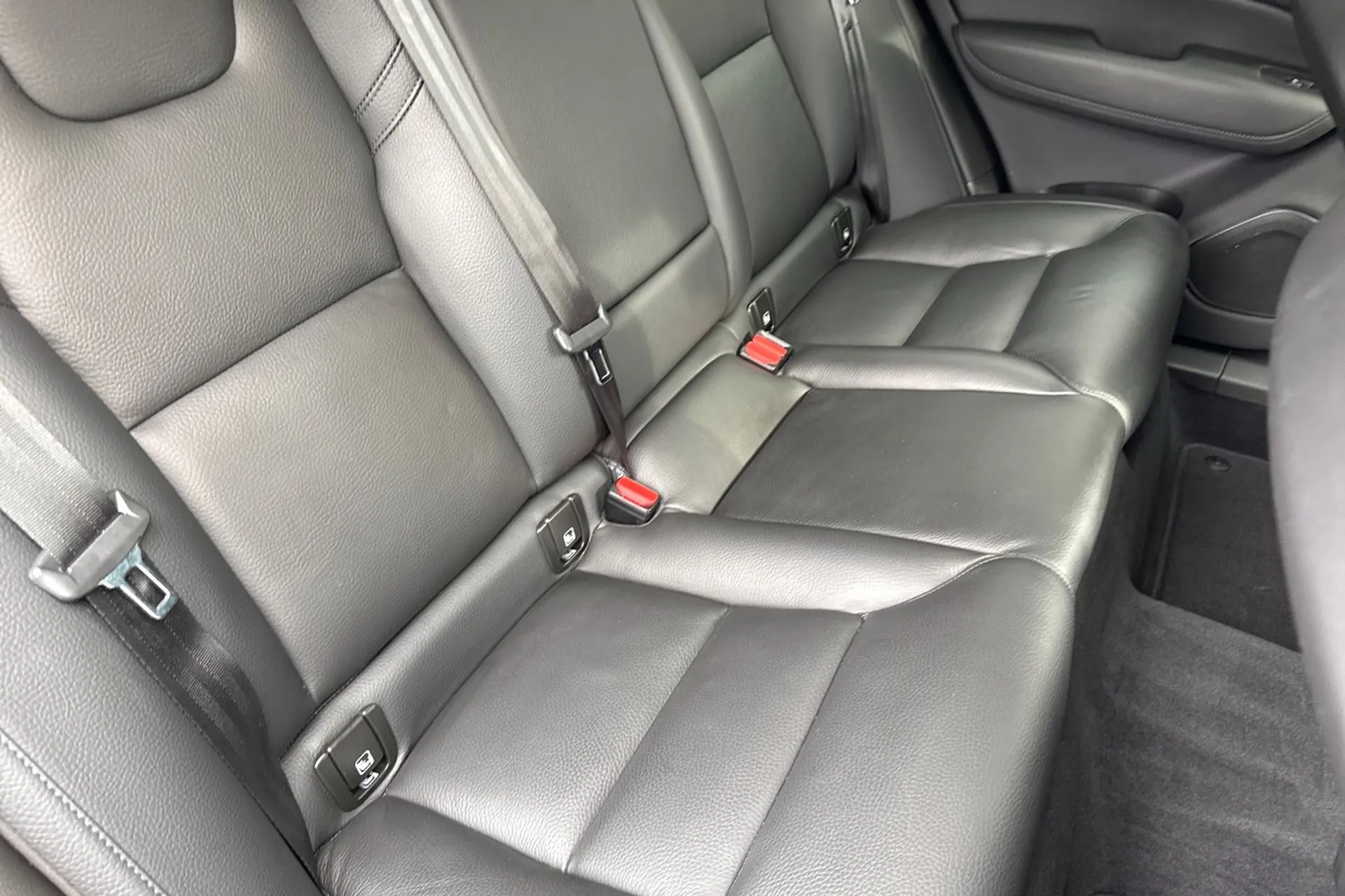 Volvo XC60 thumbnail image number 25