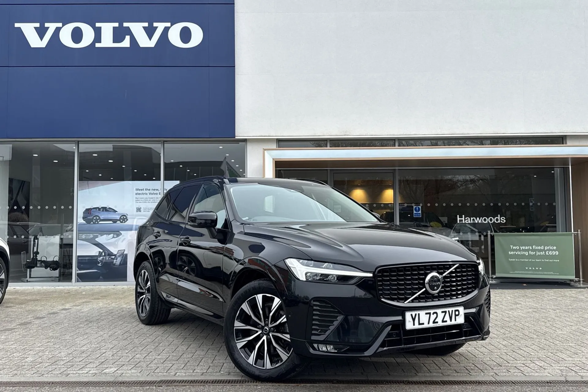 Volvo XC60 focused image