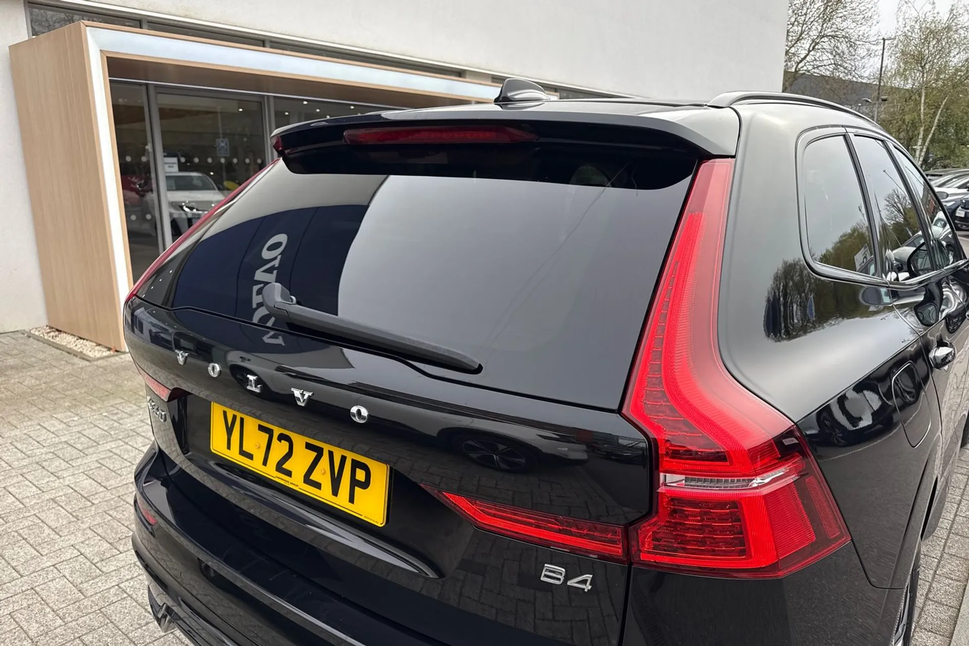 Volvo XC60 thumbnail image number 16