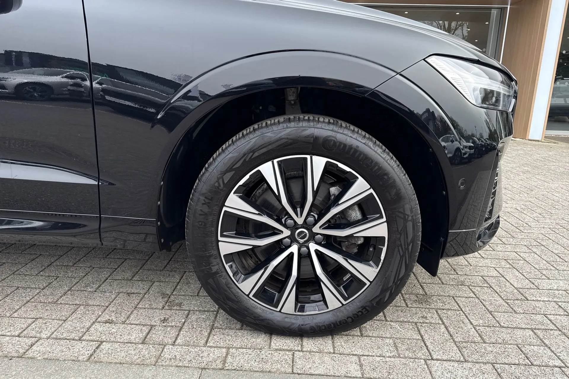 Volvo XC60 thumbnail image number 14