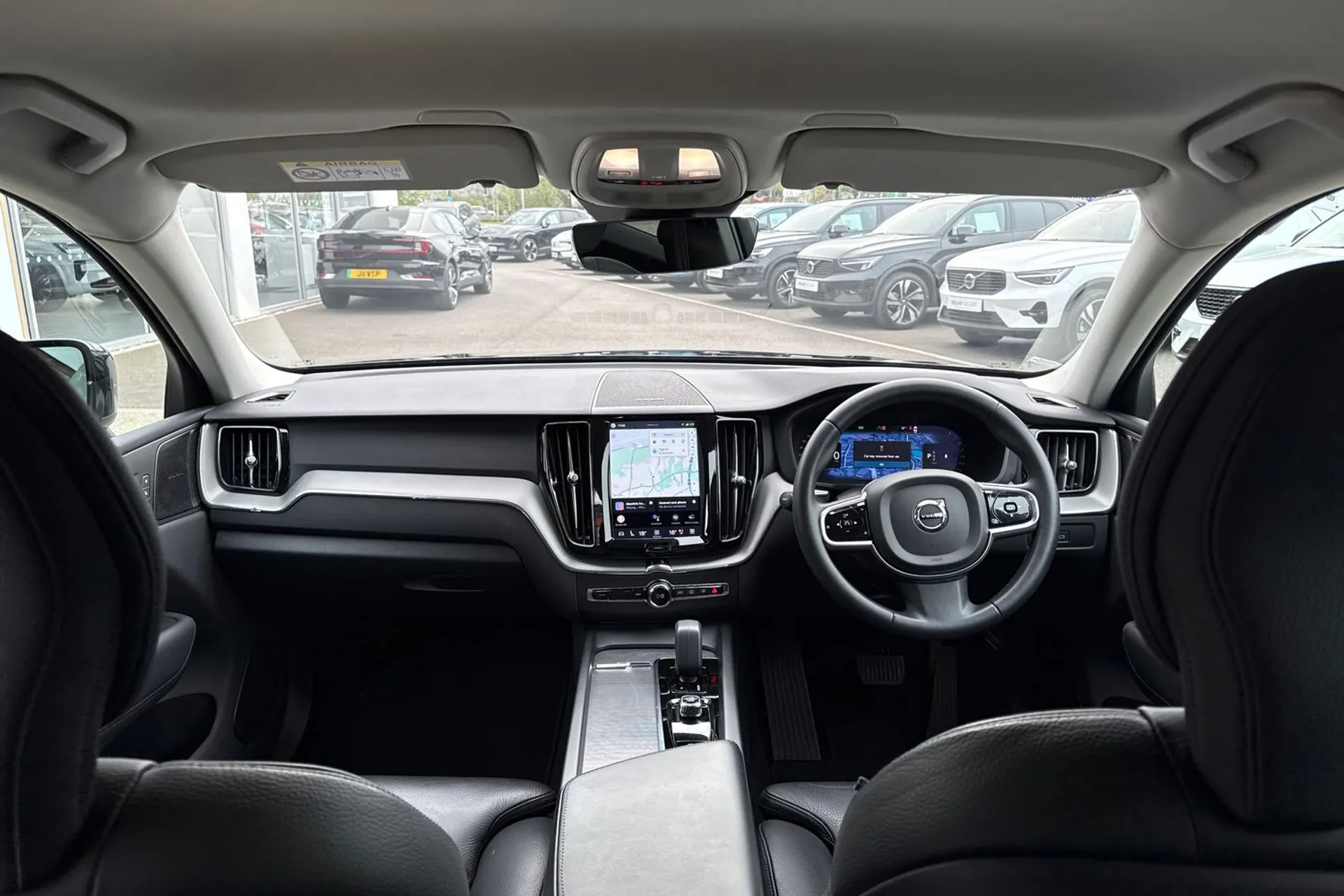 Volvo XC60 thumbnail image number 3