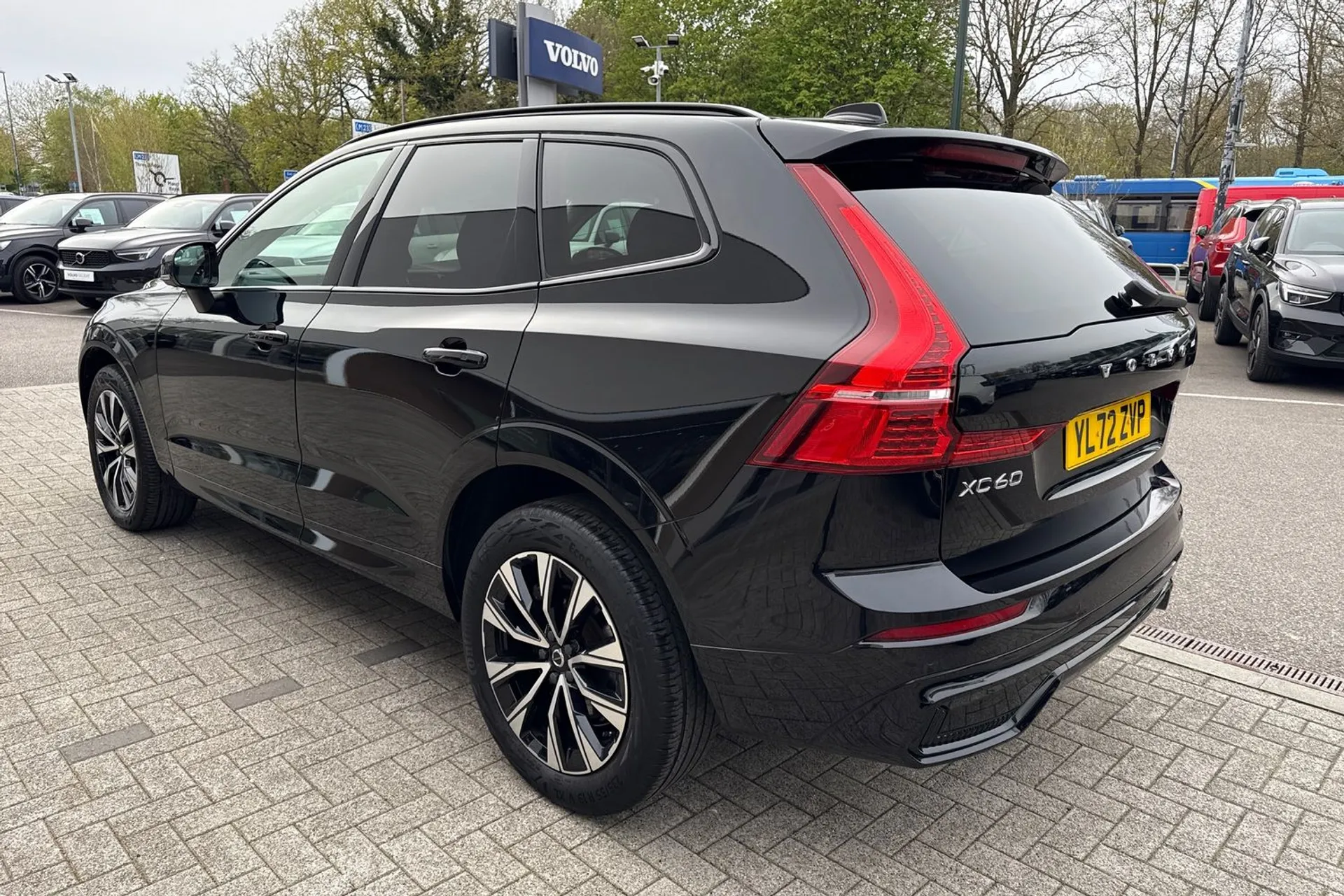 Volvo XC60 thumbnail image number 10