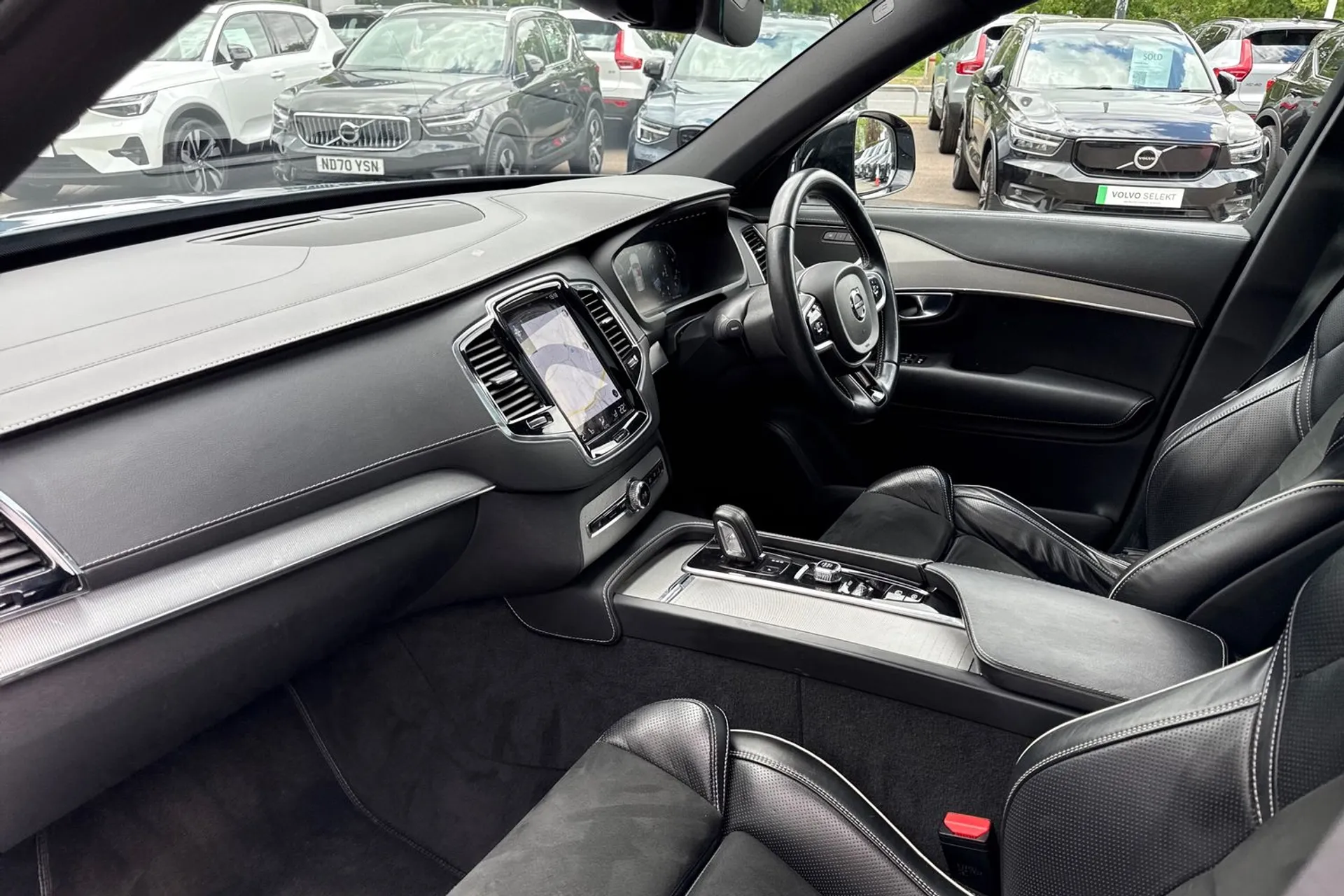 Volvo XC90 thumbnail image number 29