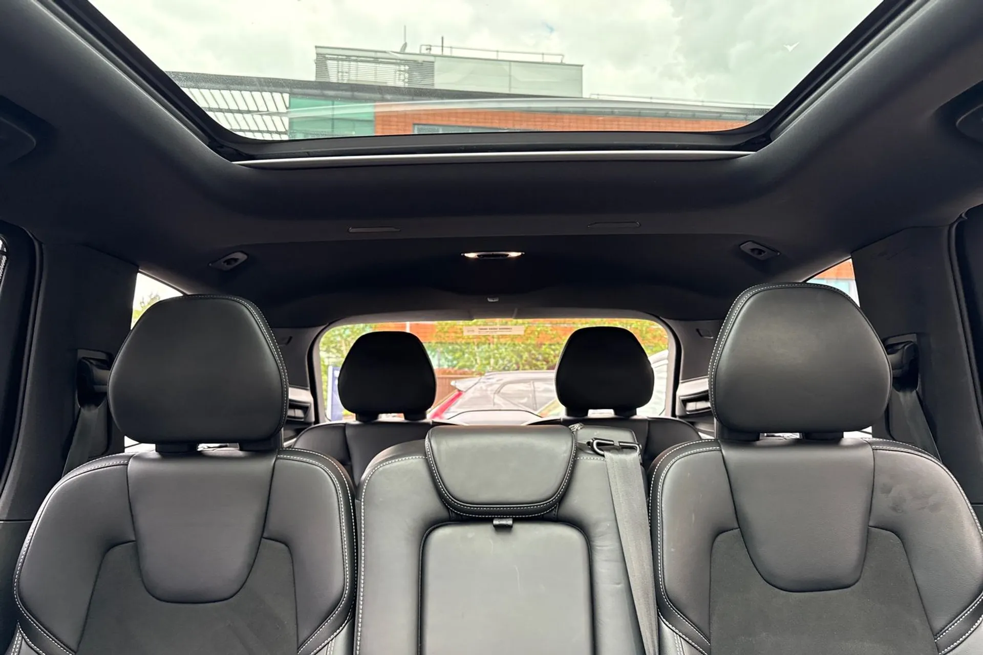 Volvo XC90 thumbnail image number 6