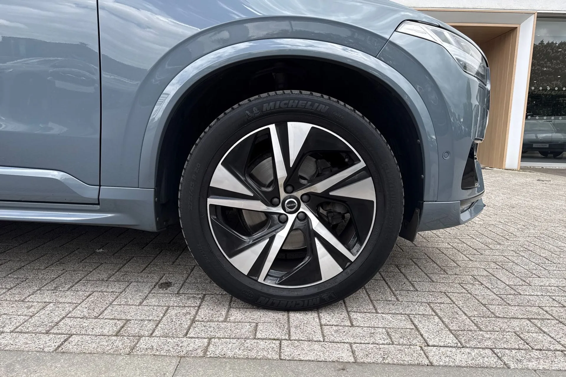 Volvo XC90 thumbnail image number 16
