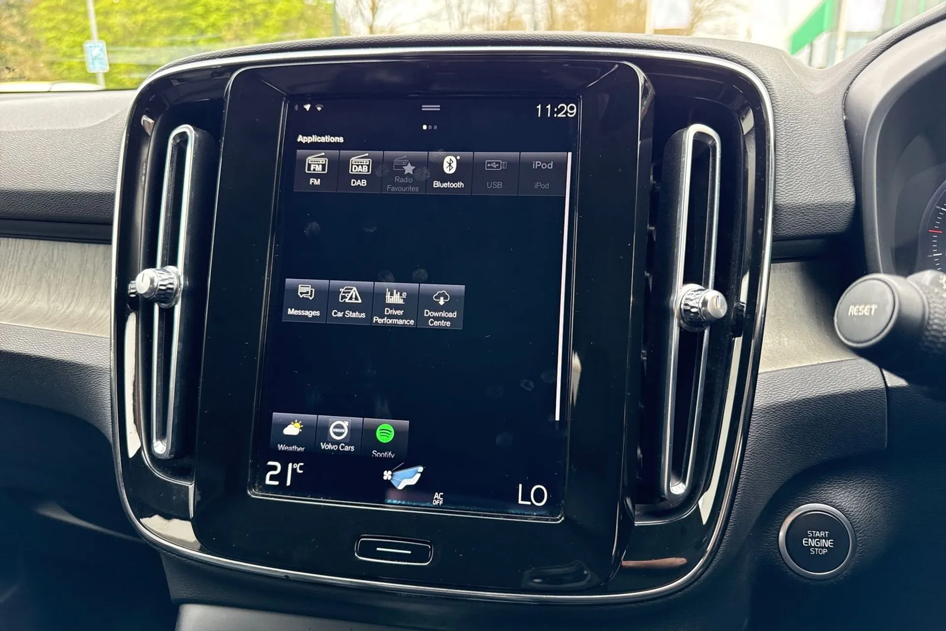 Volvo XC40 thumbnail image number 38