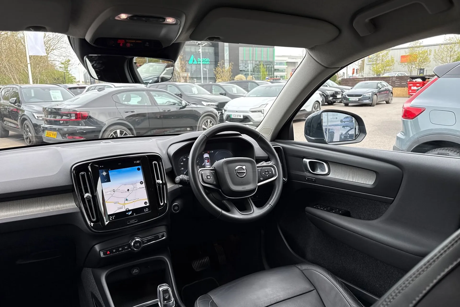 Volvo XC40 thumbnail image number 32